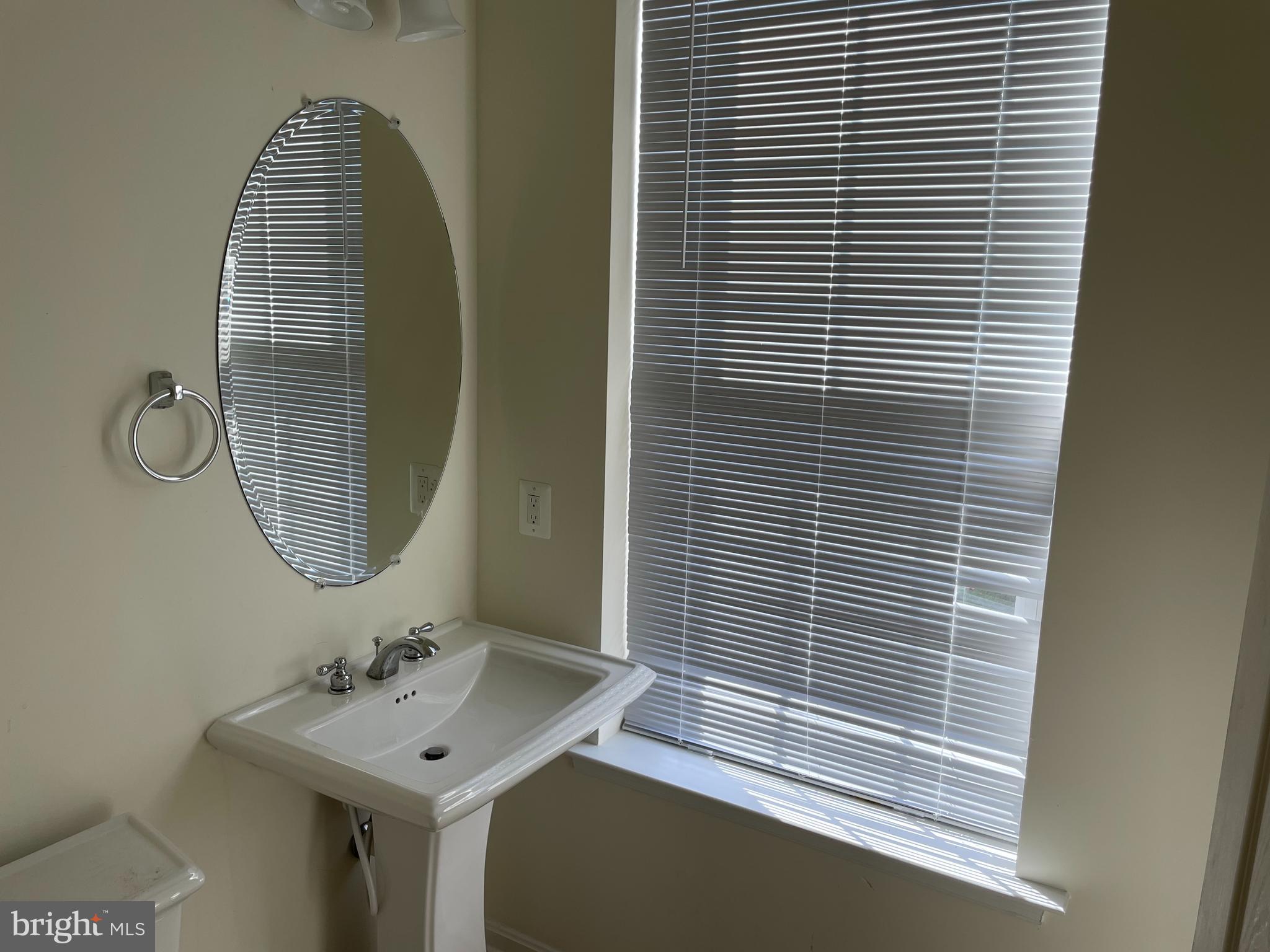 ESPLANADE AT RED RUN - Residential Lease