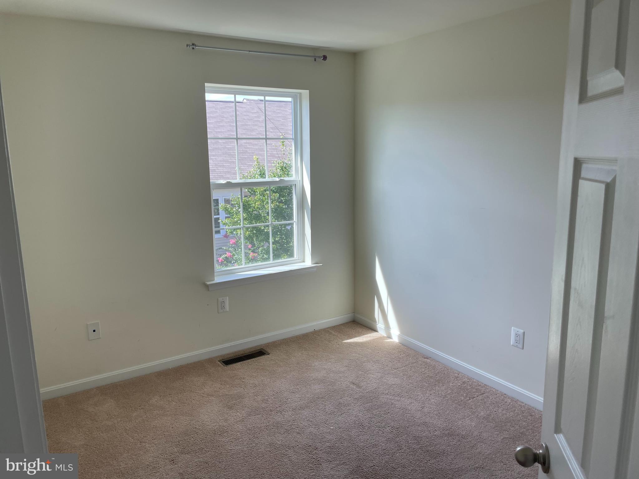 ESPLANADE AT RED RUN - Residential Lease