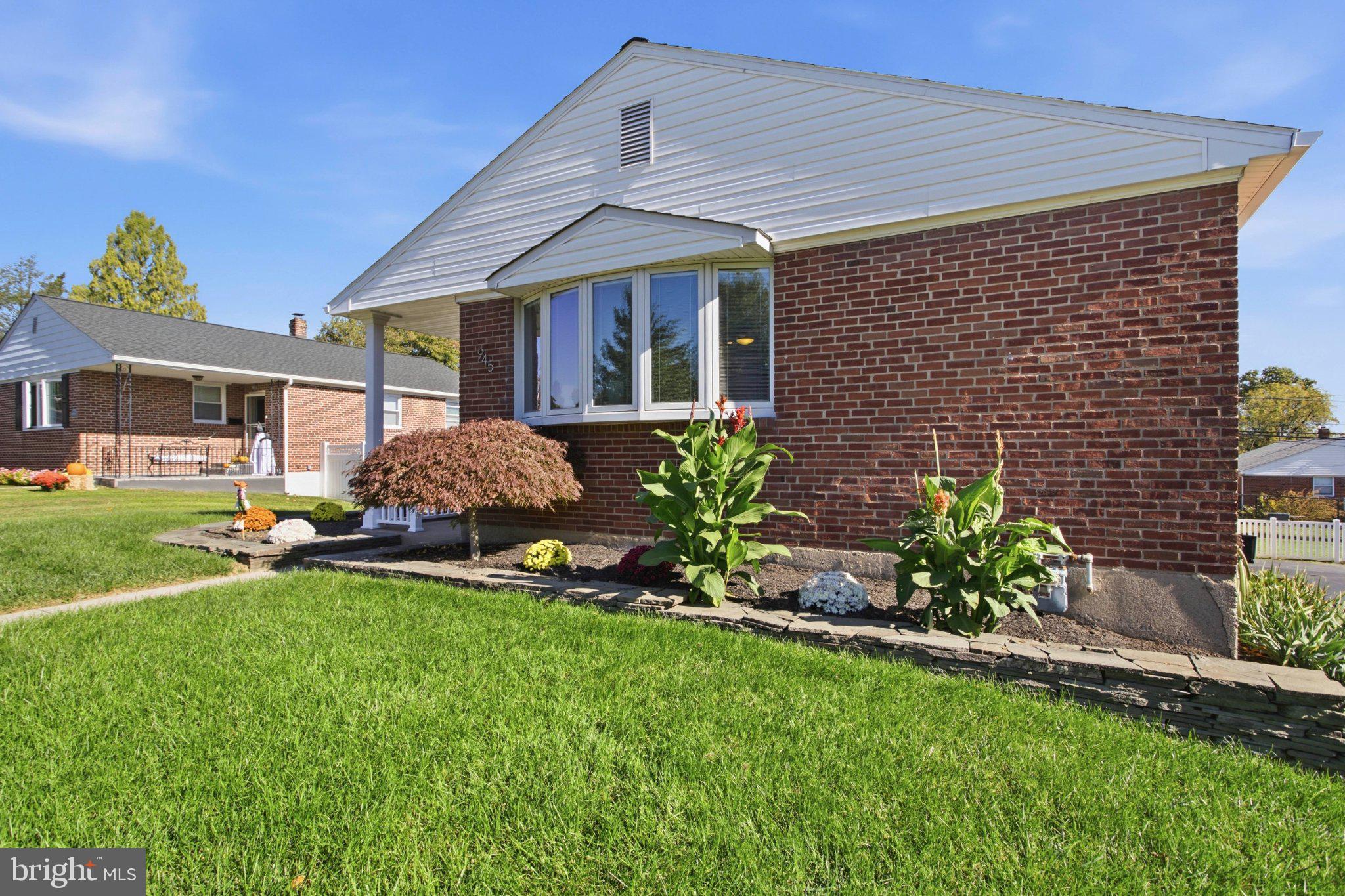 945 SPRINGHAVEN ROAD