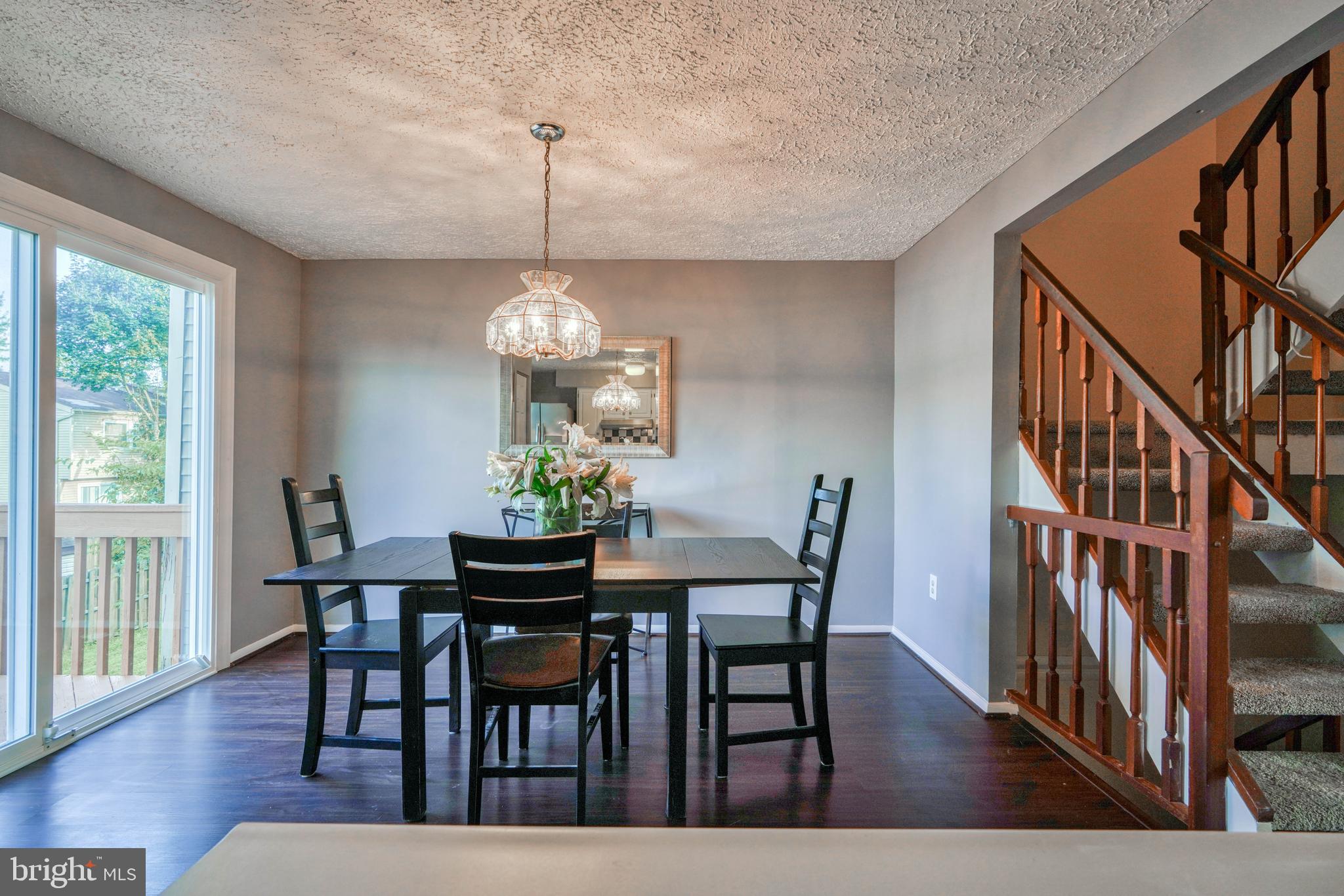 QUEEN ANNE VILLAGE - Residential