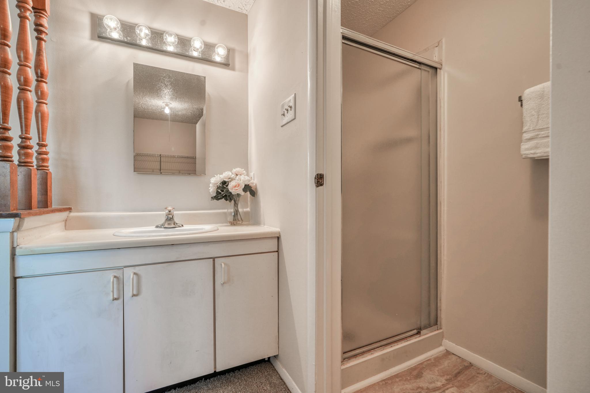 QUEEN ANNE VILLAGE - Residential