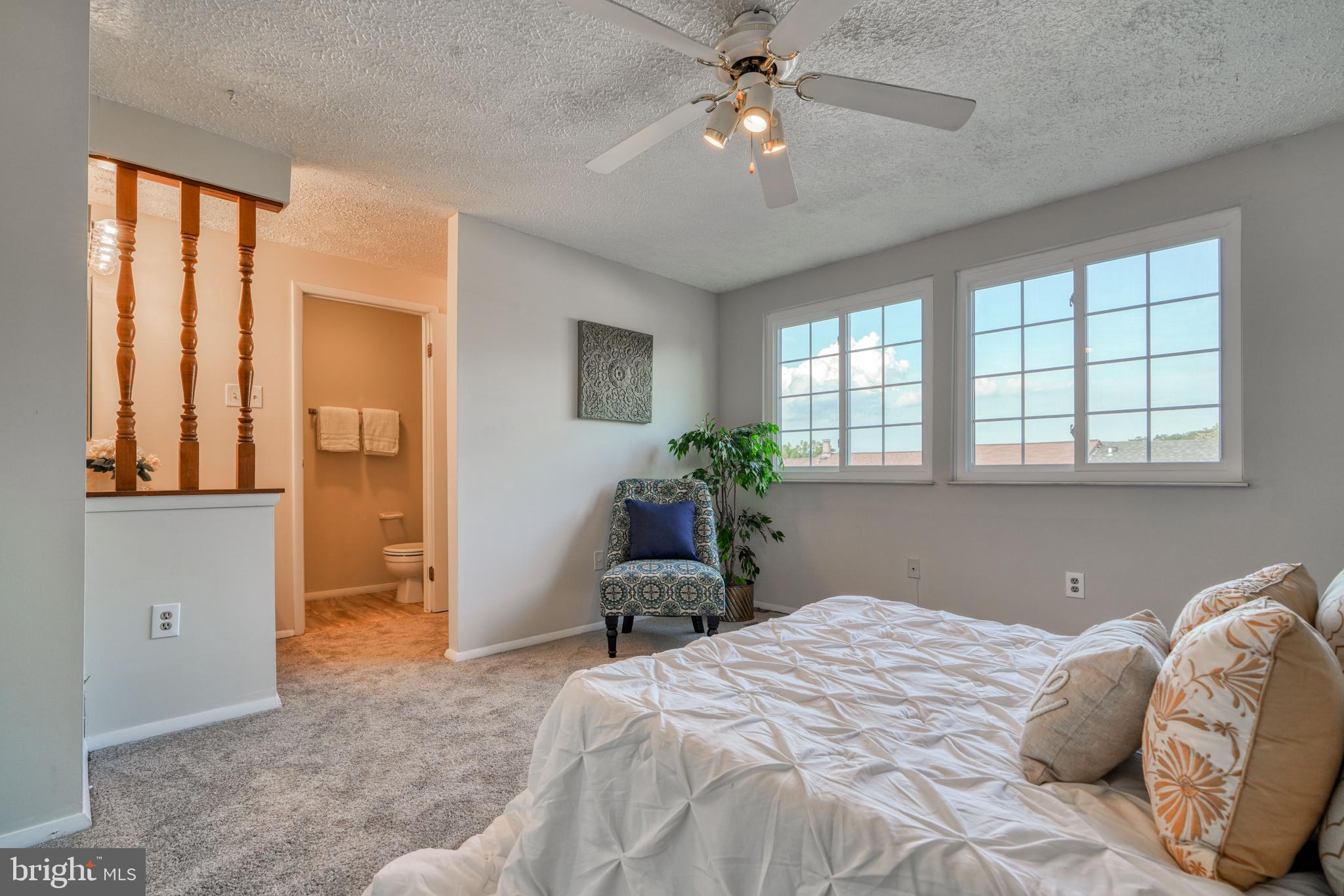 QUEEN ANNE VILLAGE - Residential