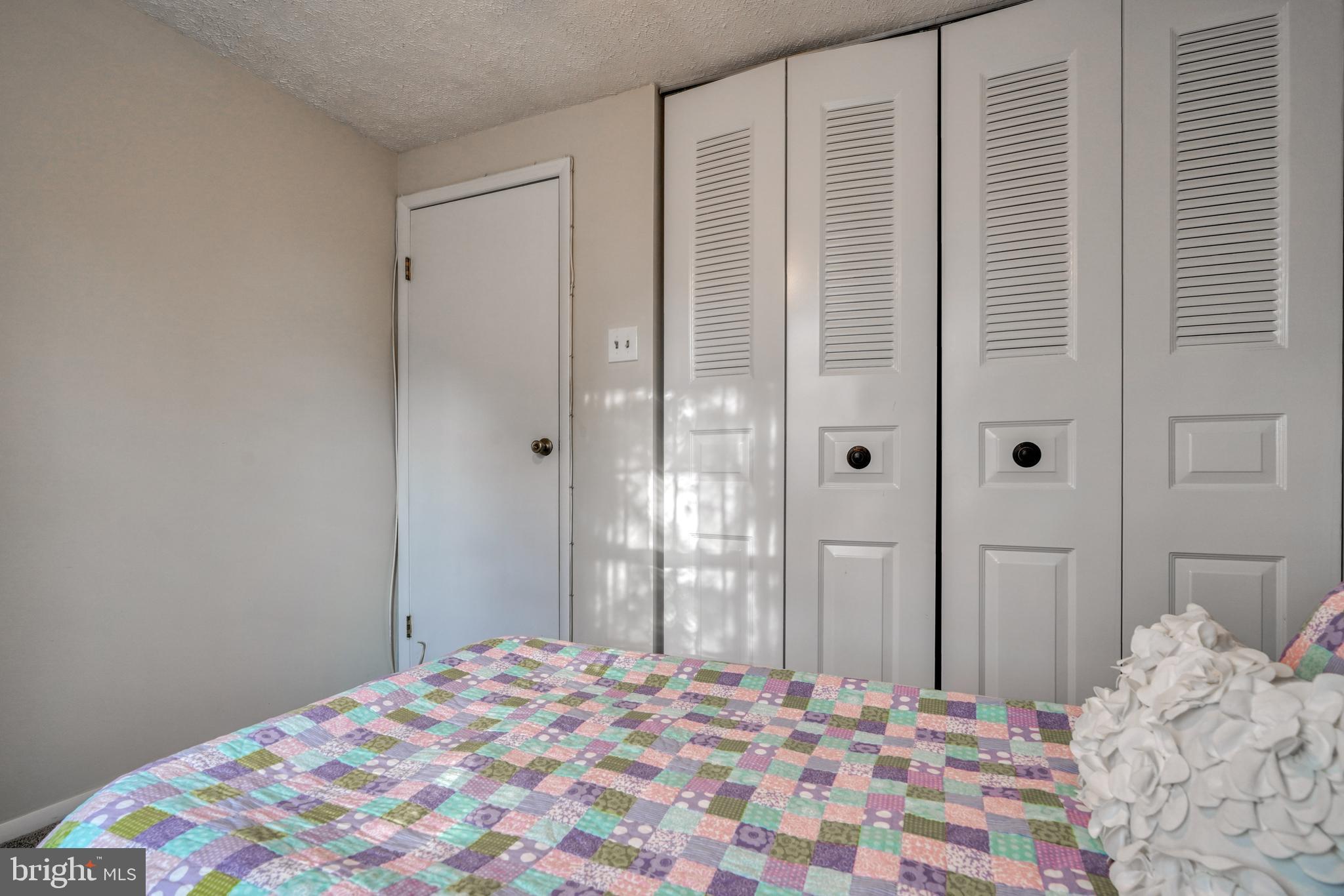 QUEEN ANNE VILLAGE - Residential