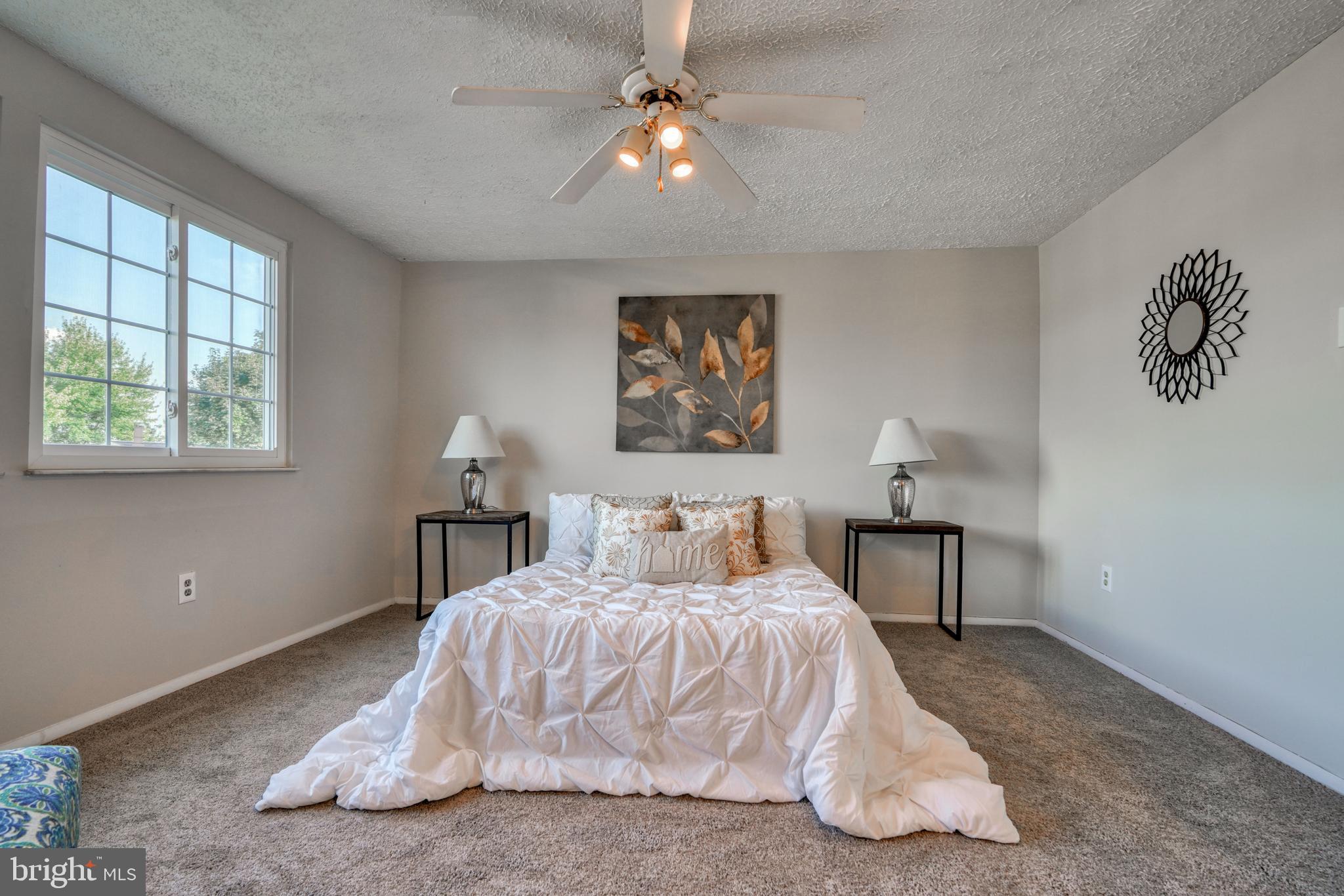 QUEEN ANNE VILLAGE - Residential