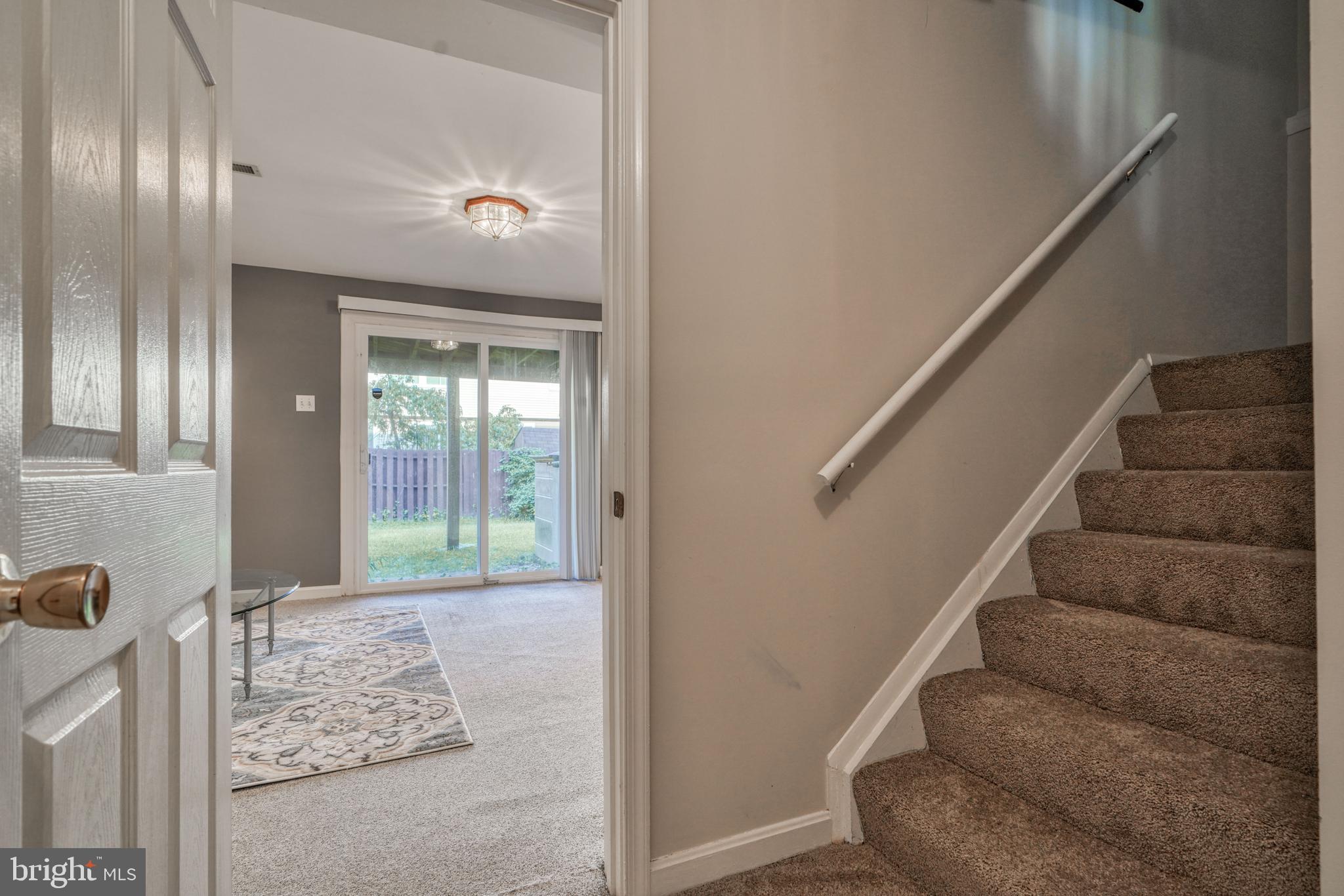 QUEEN ANNE VILLAGE - Residential