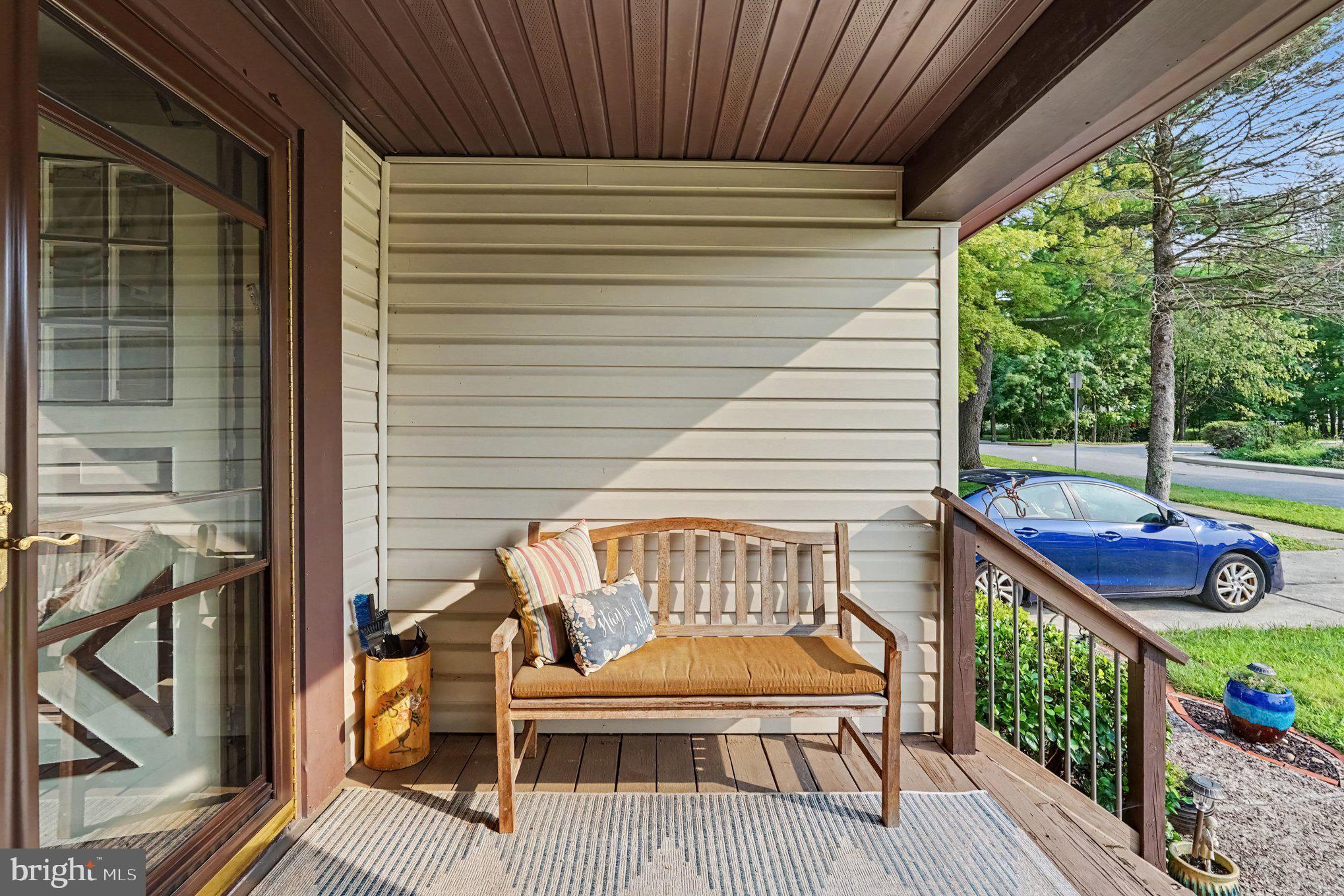 1003 KINGSTON ROAD
