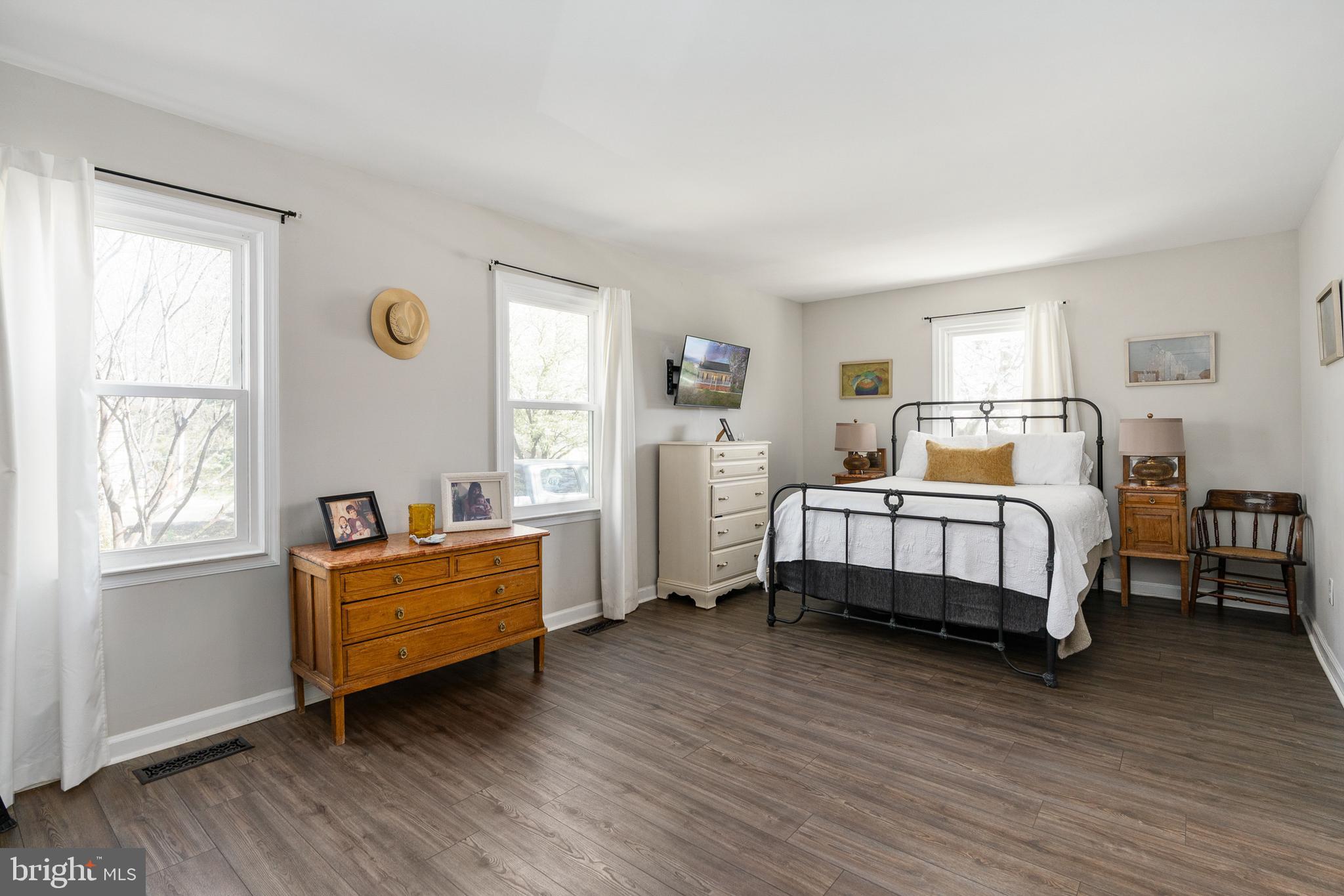 MAPLE GROVE - Residential