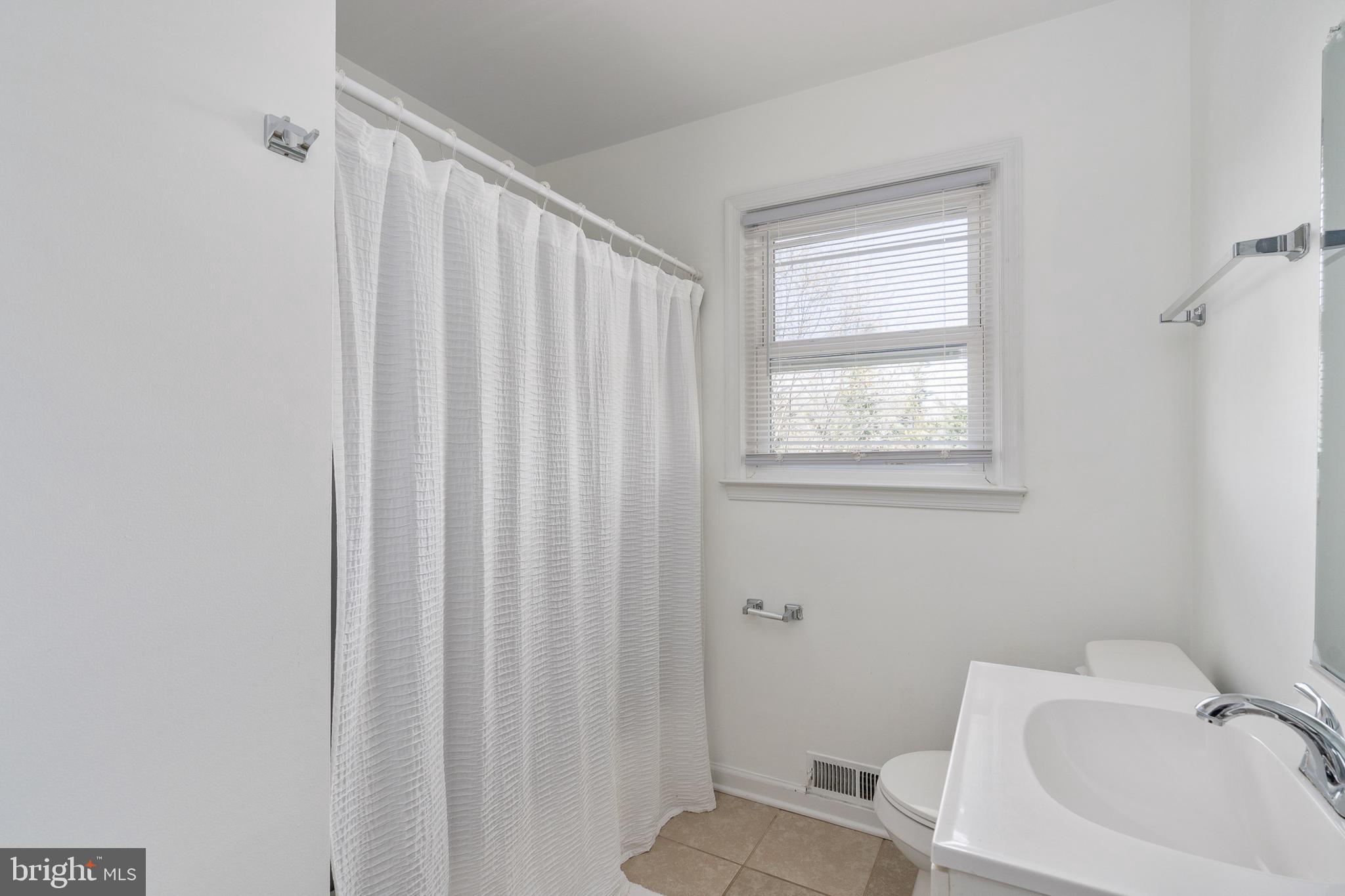 MAPLE GROVE - Residential