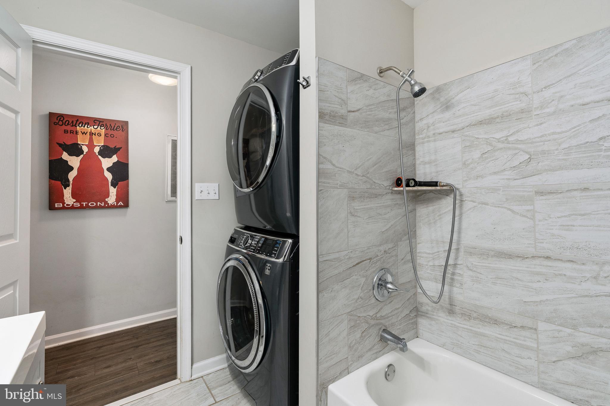 MAPLE GROVE - Residential