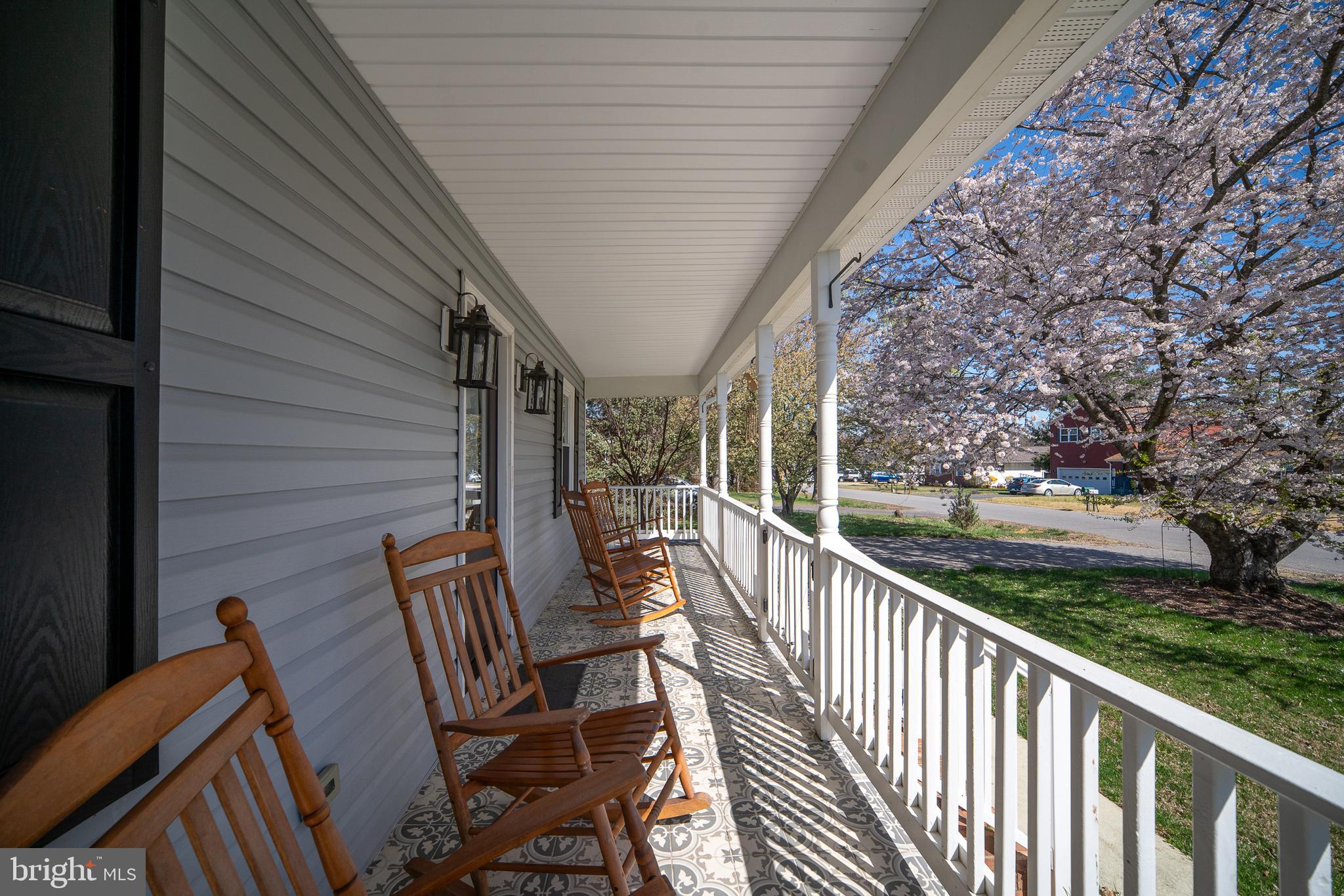 MAPLE GROVE - Residential