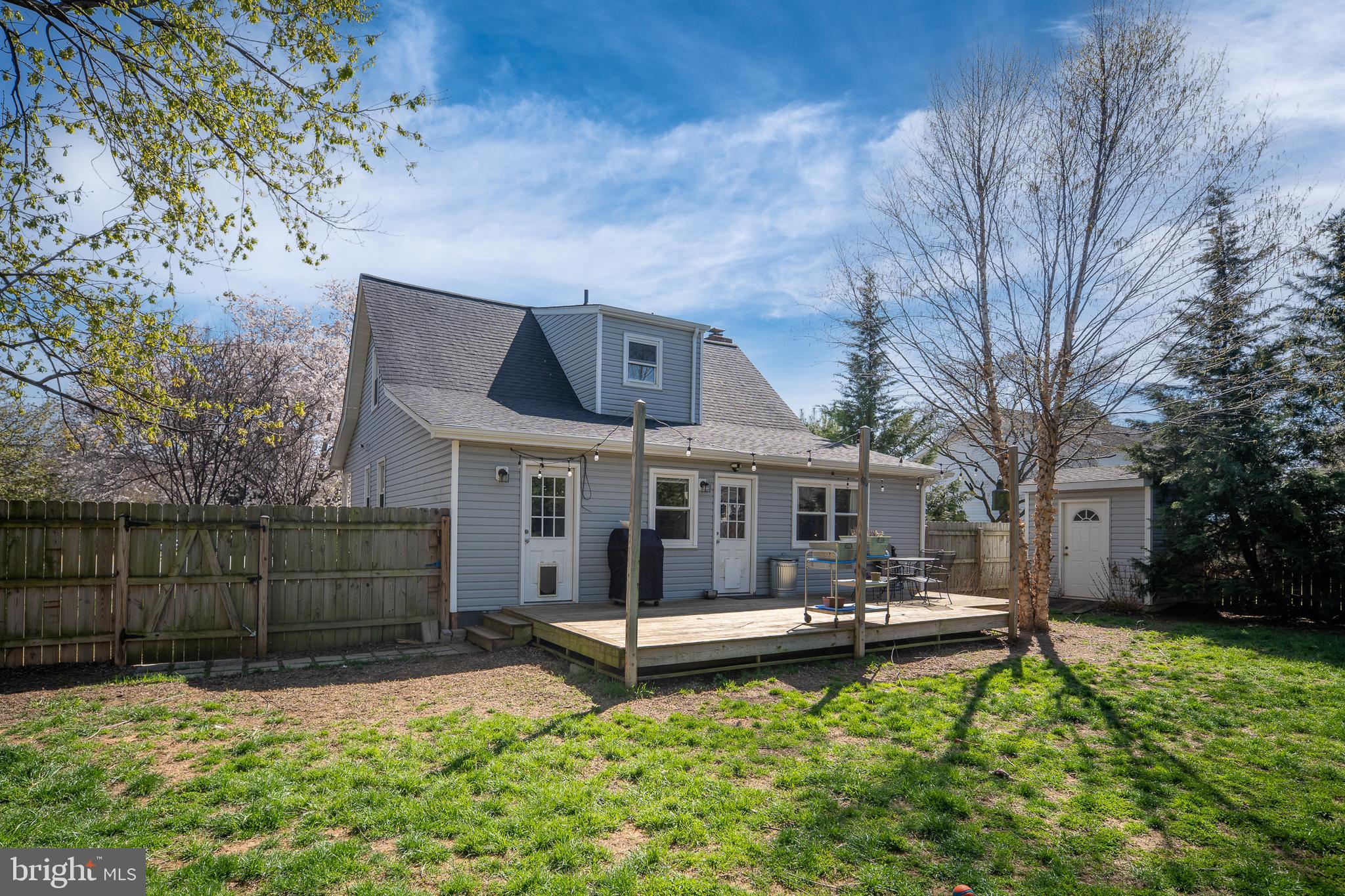 MAPLE GROVE - Residential