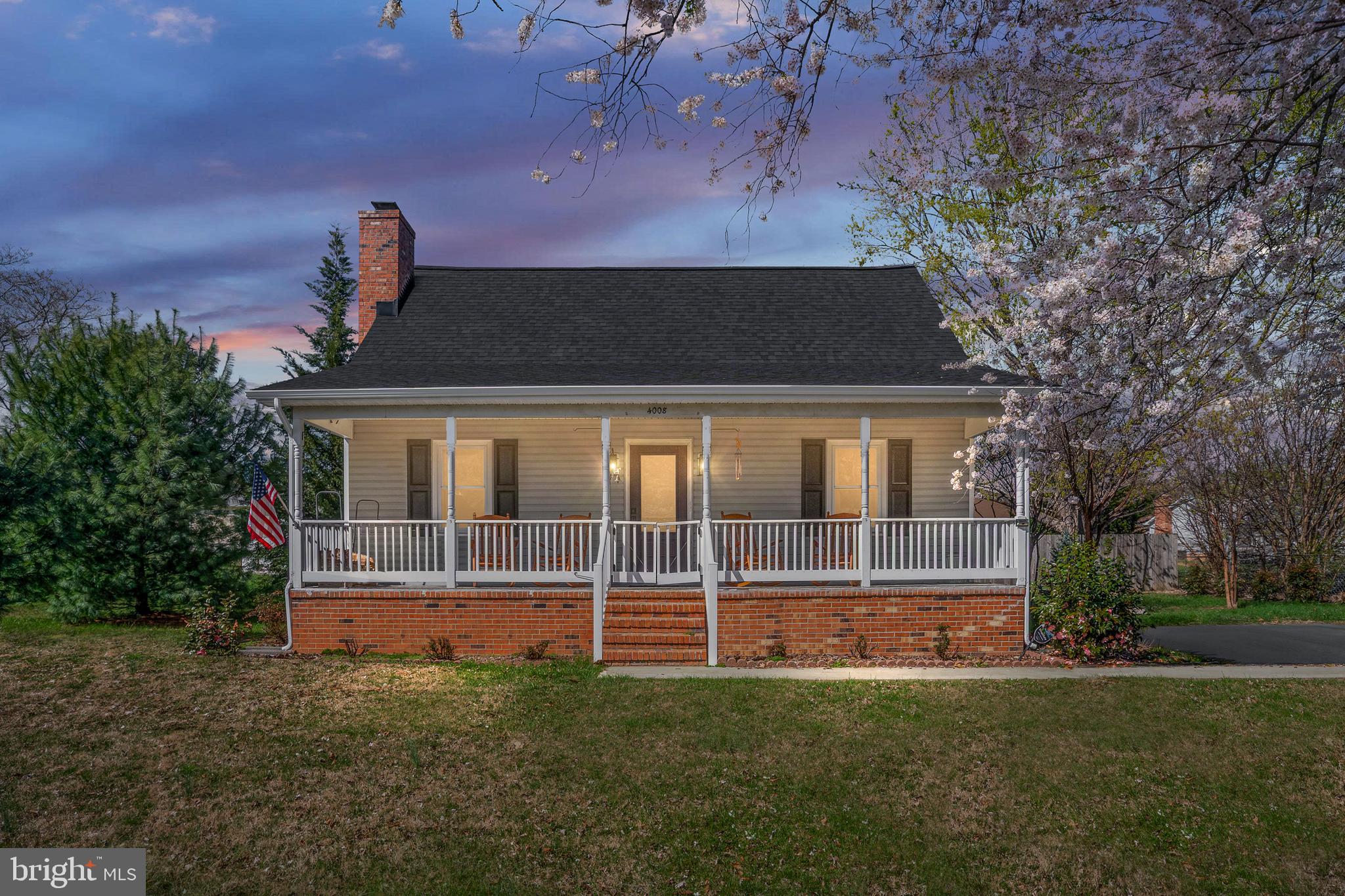 MAPLE GROVE - Residential