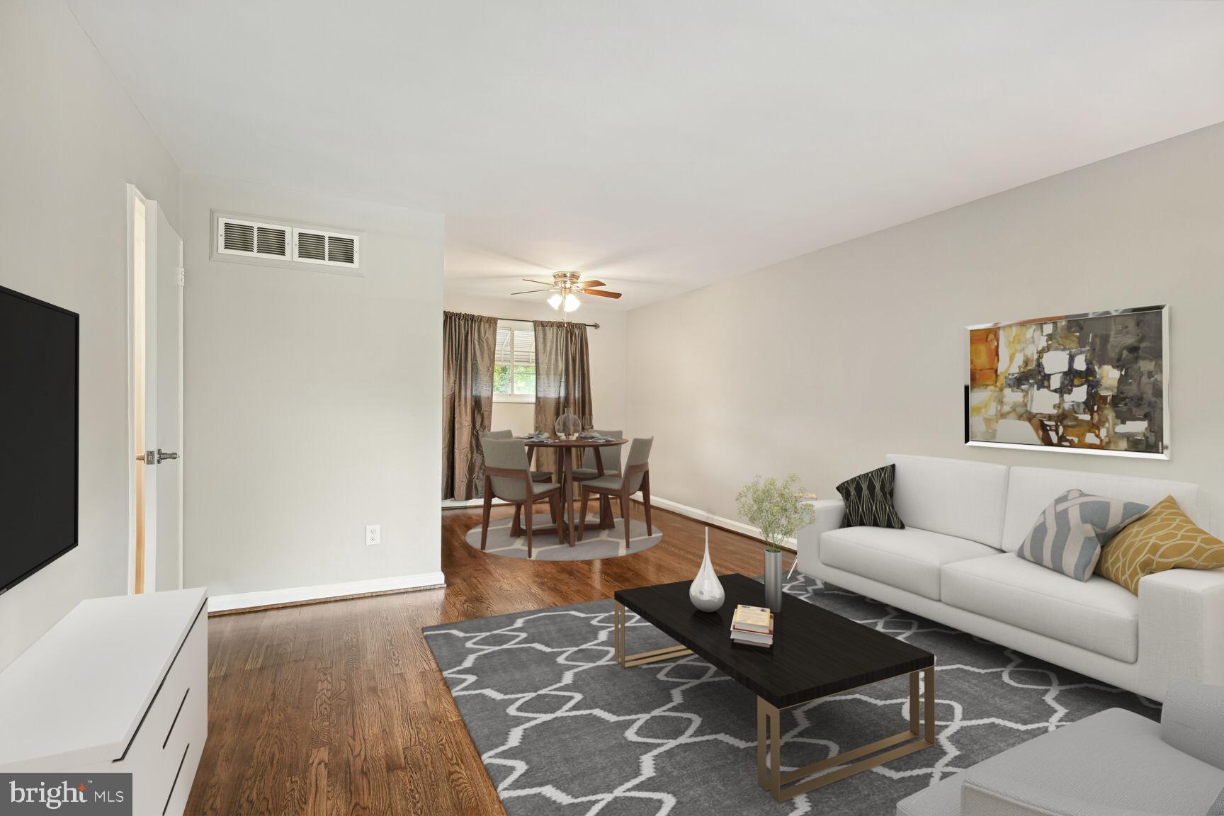 WOOD MANOR - Residential