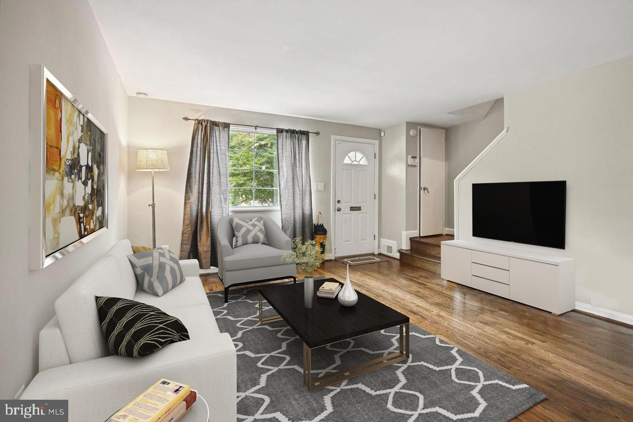 WOOD MANOR - Residential