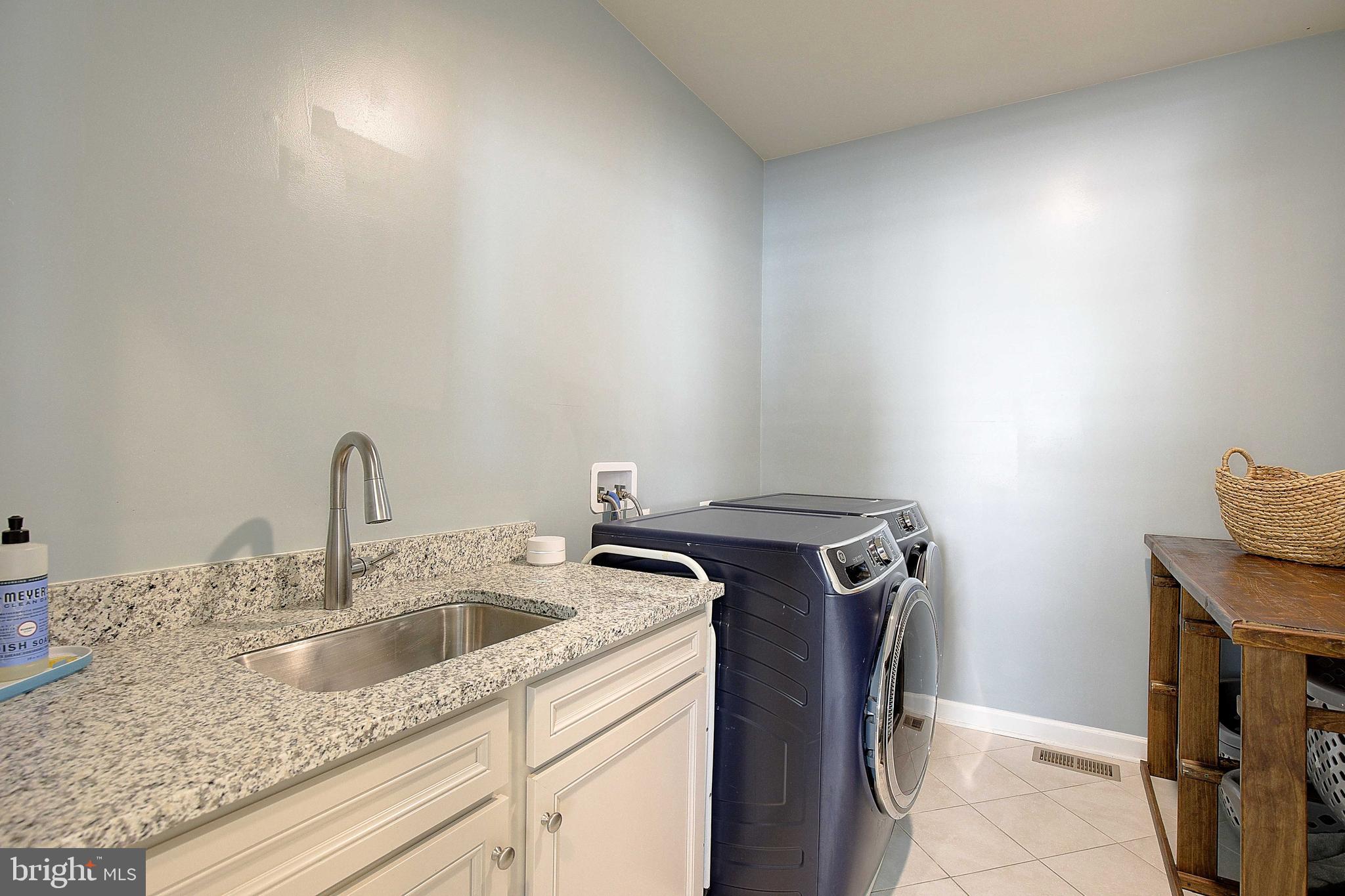 TWO RIVERS - Residential