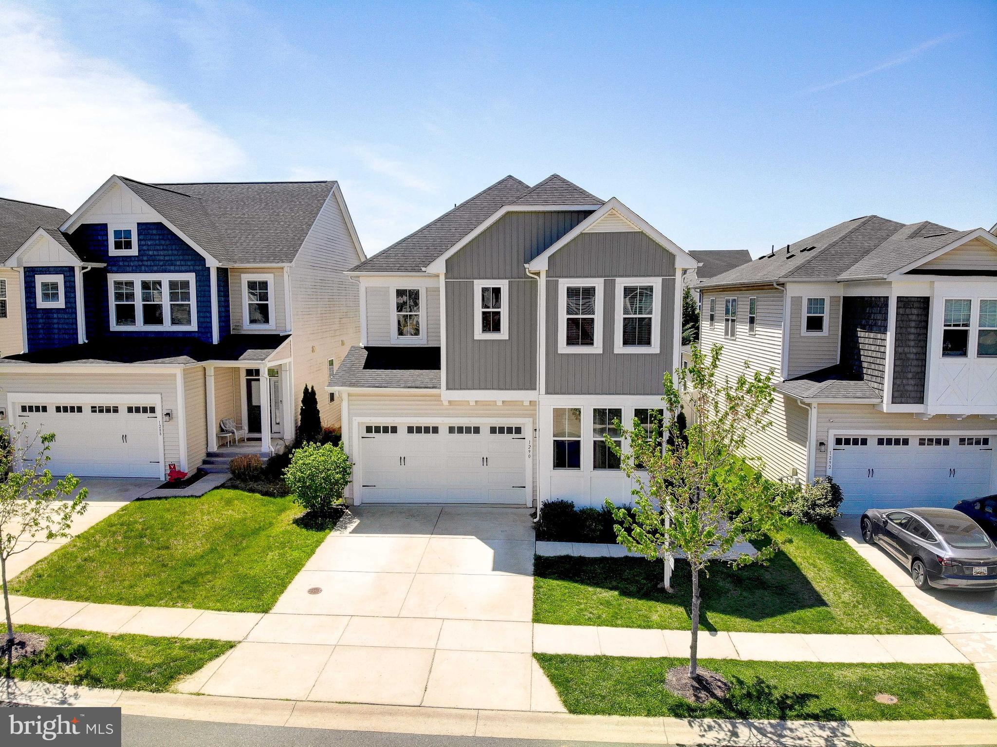 TWO RIVERS - Residential