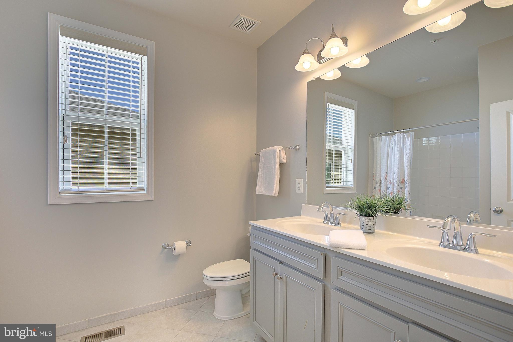 TWO RIVERS - Residential