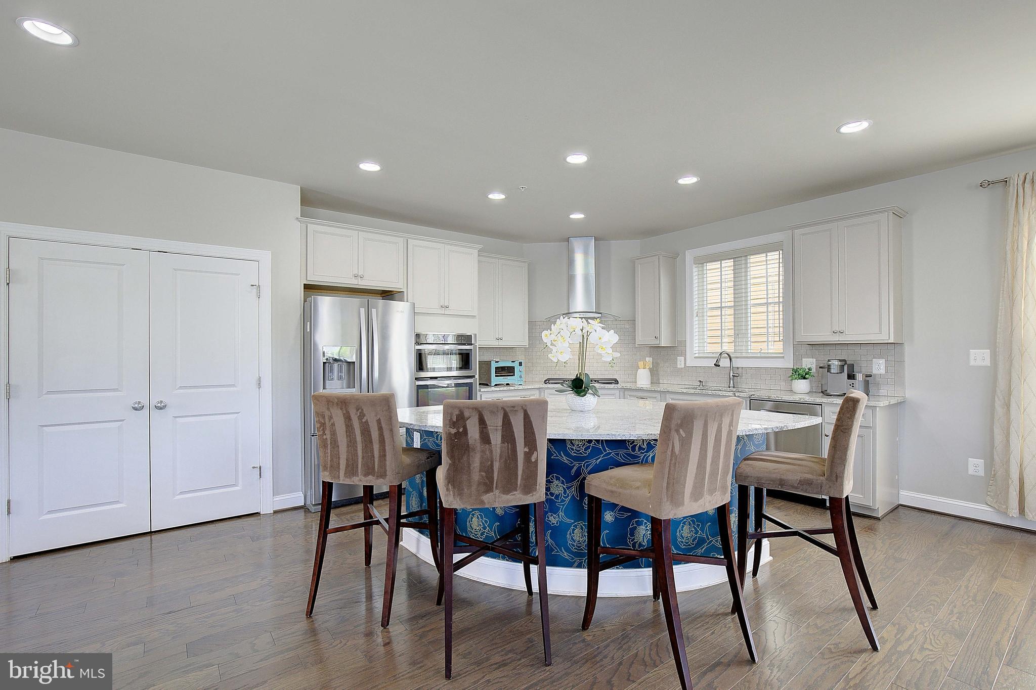 TWO RIVERS - Residential