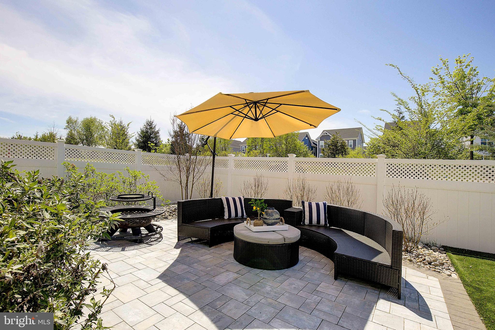 TWO RIVERS - Residential