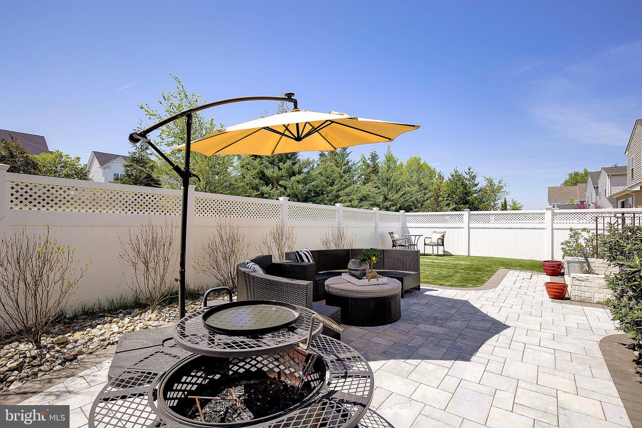 TWO RIVERS - Residential