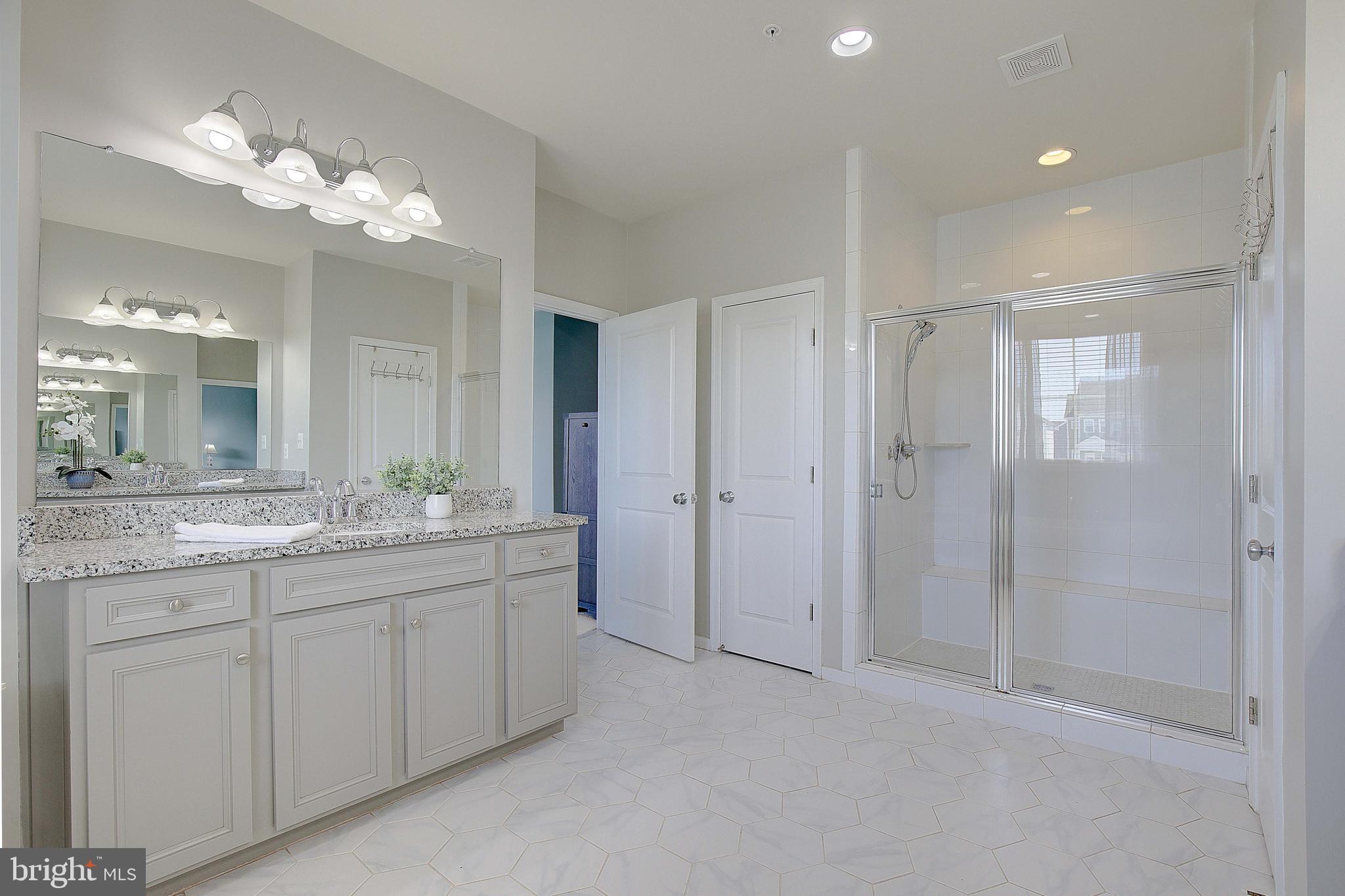 TWO RIVERS - Residential