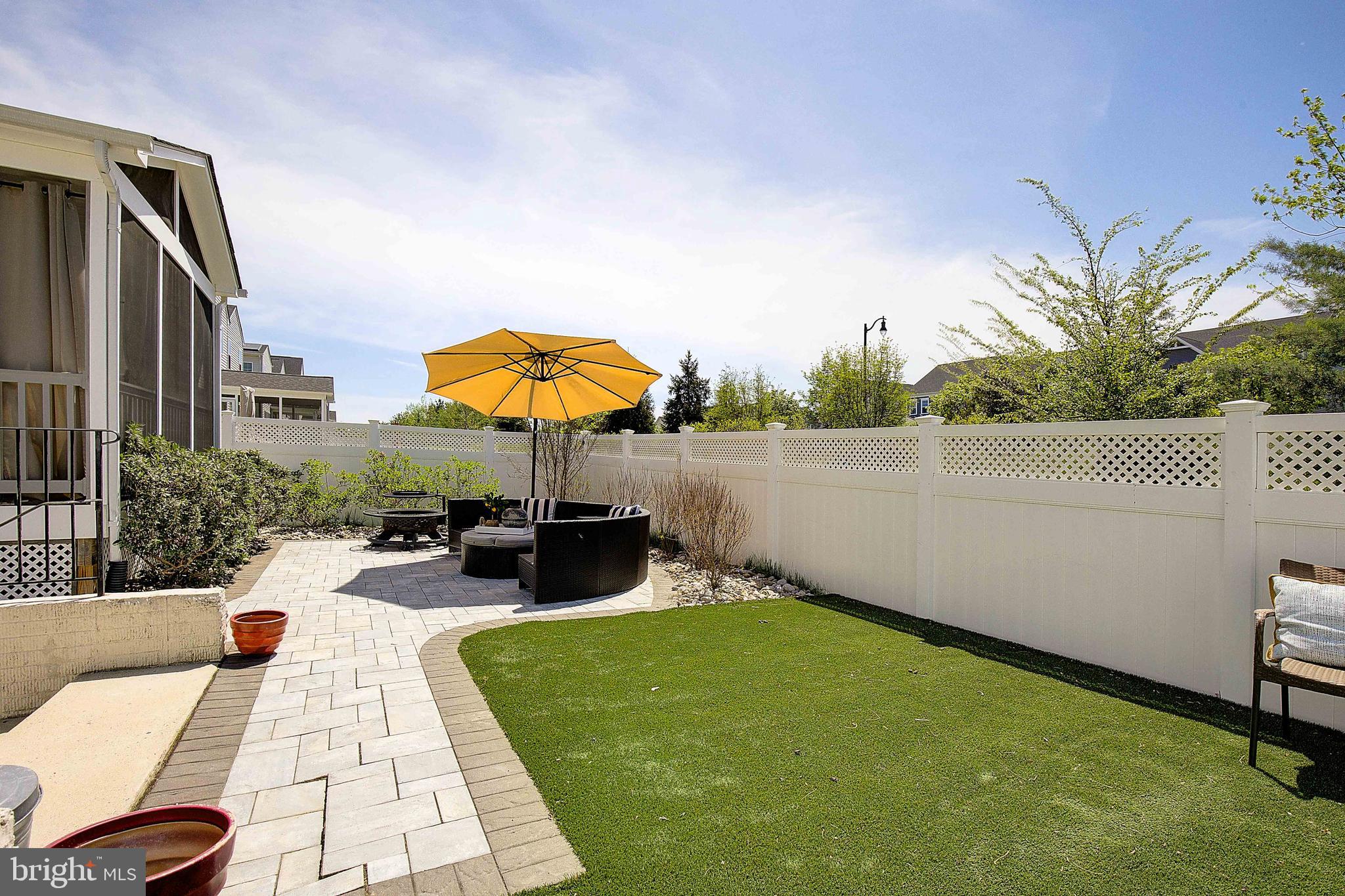 TWO RIVERS - Residential