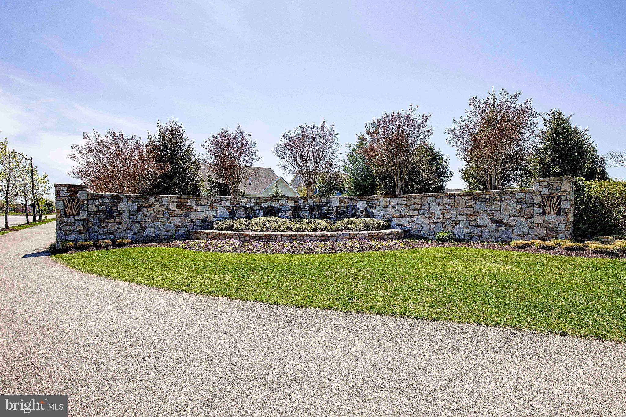 TWO RIVERS - Residential