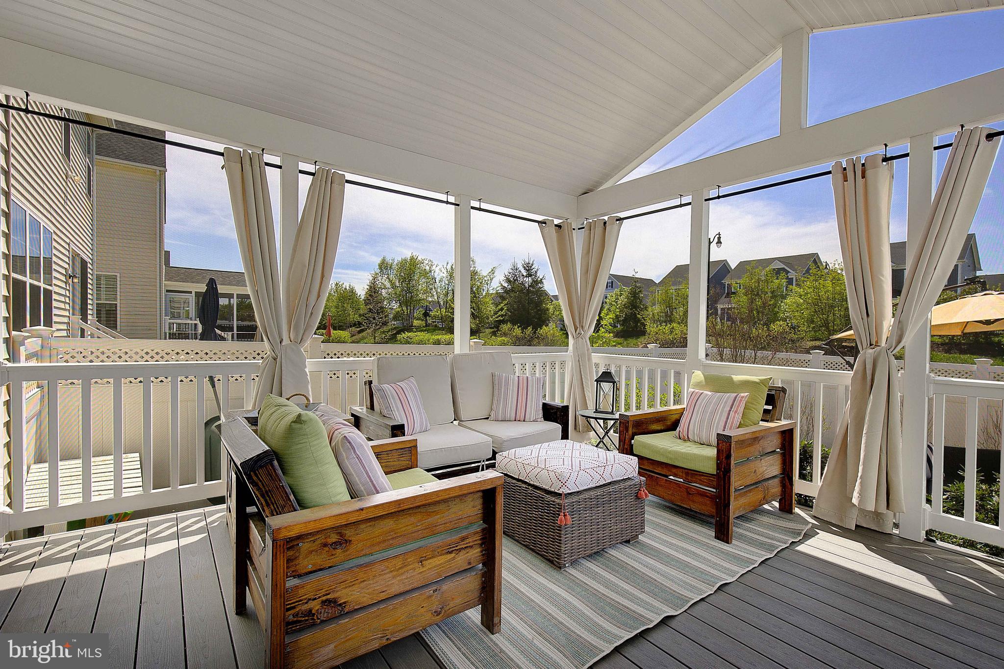 TWO RIVERS - Residential