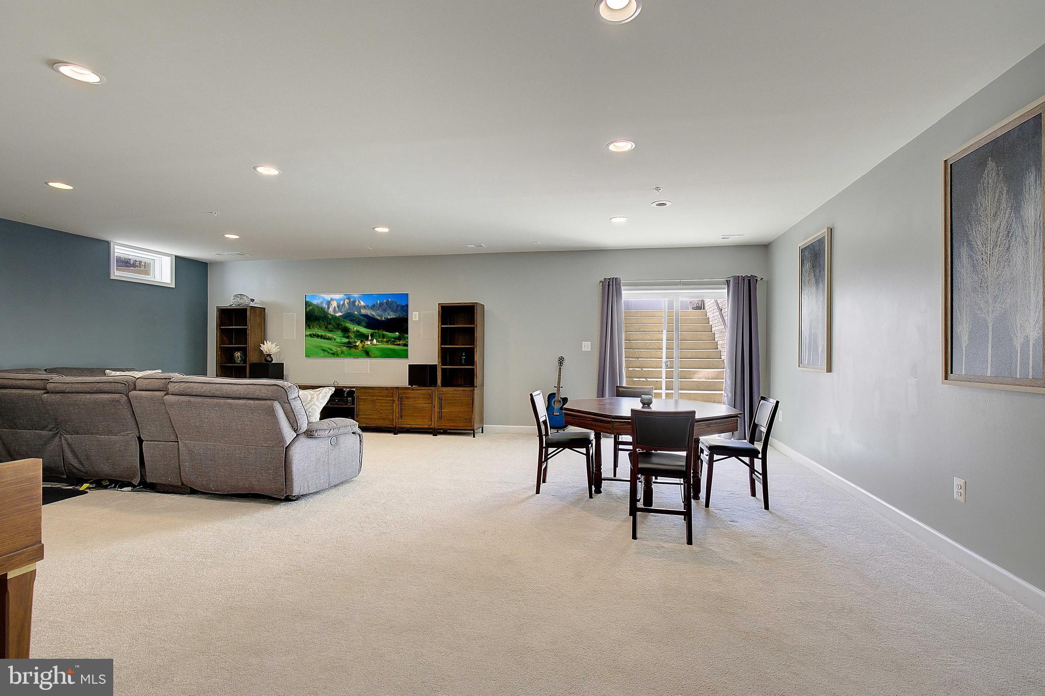 TWO RIVERS - Residential