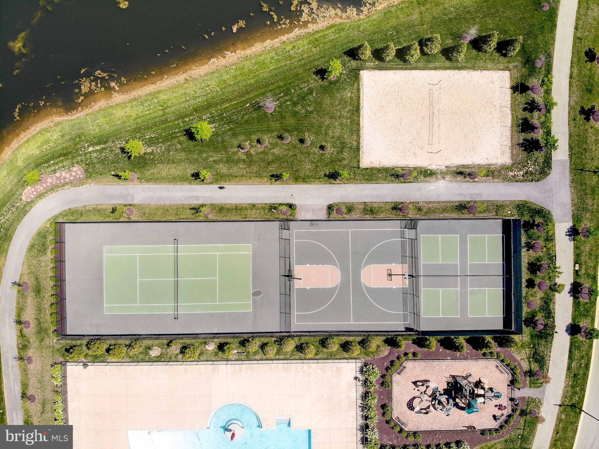 TWO RIVERS - Residential