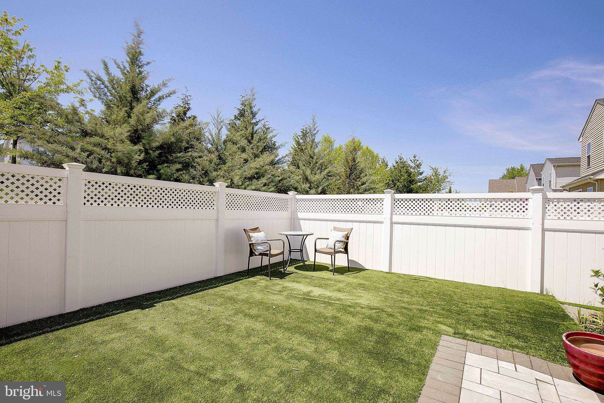 TWO RIVERS - Residential