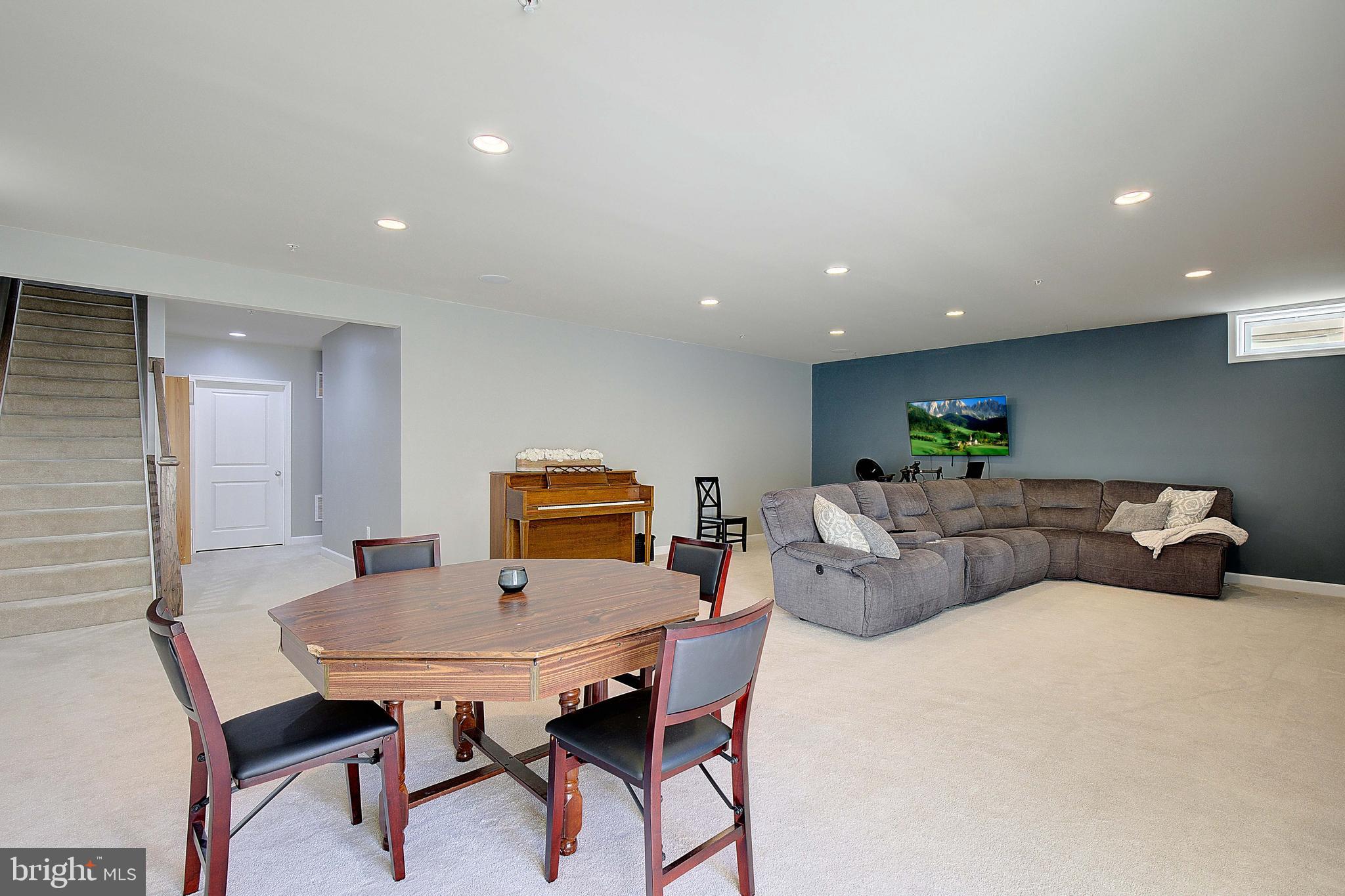 TWO RIVERS - Residential