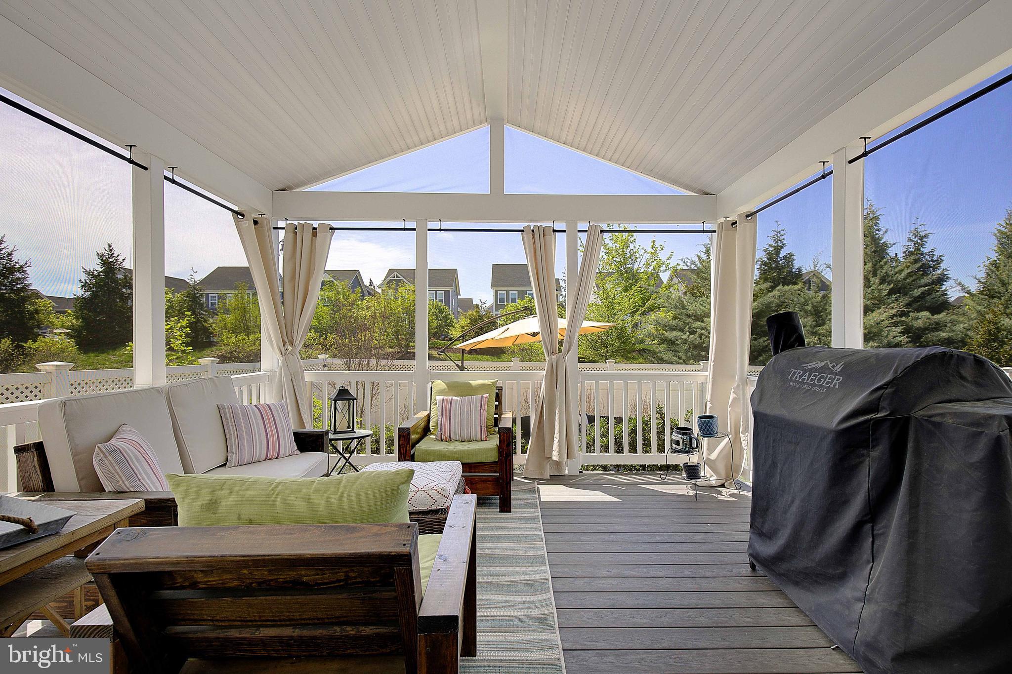 TWO RIVERS - Residential