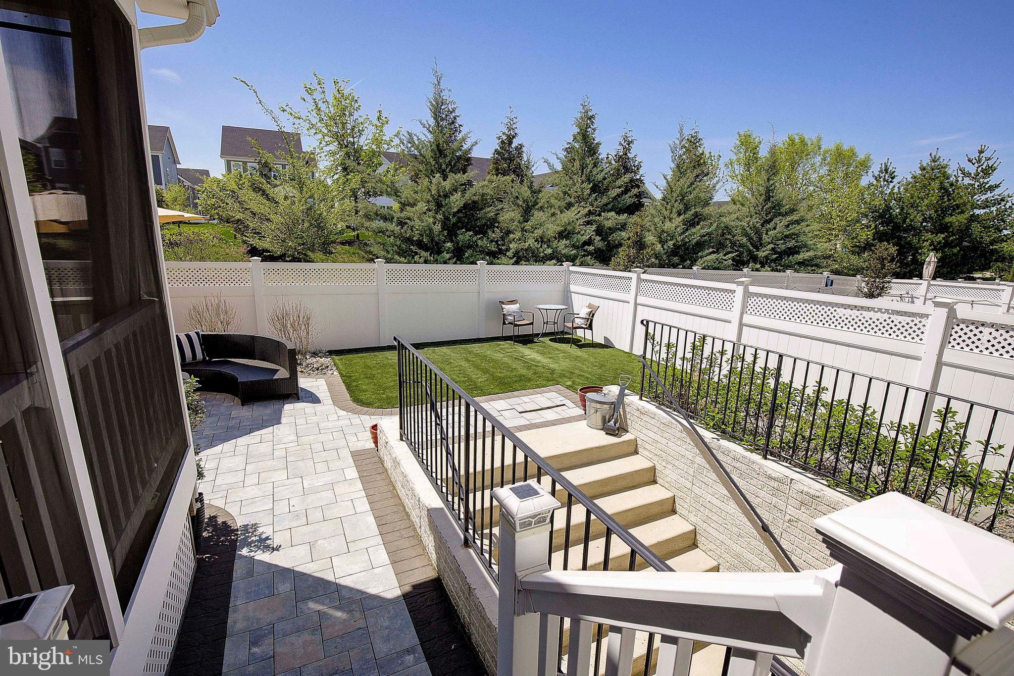 TWO RIVERS - Residential