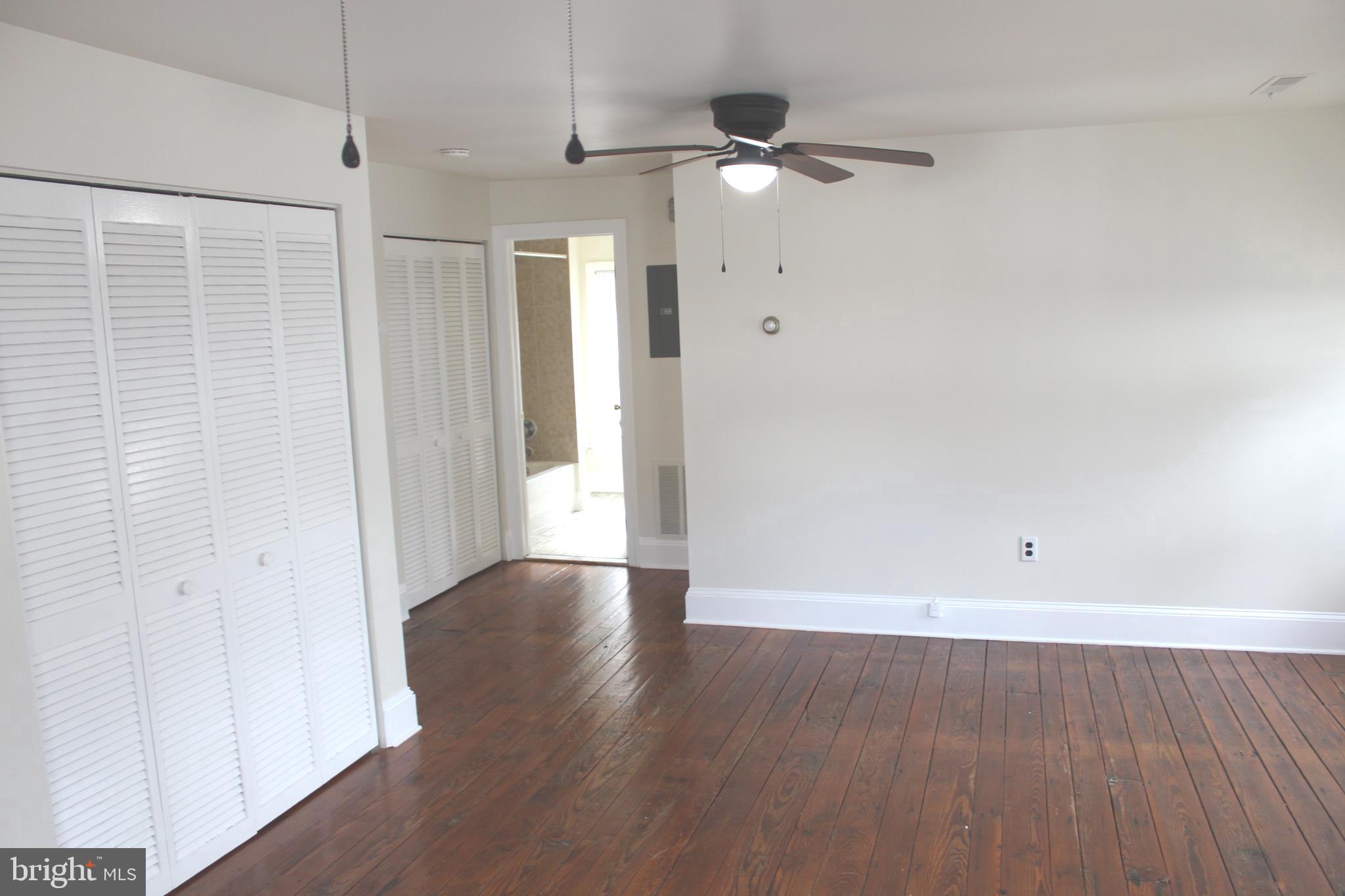 MANAYUNK - Residential Income
