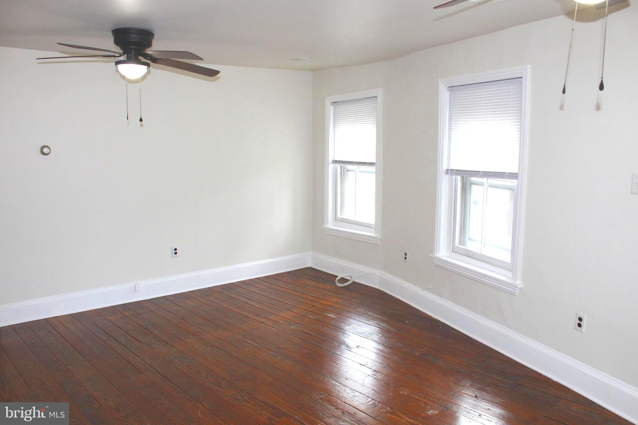 MANAYUNK - Residential Income