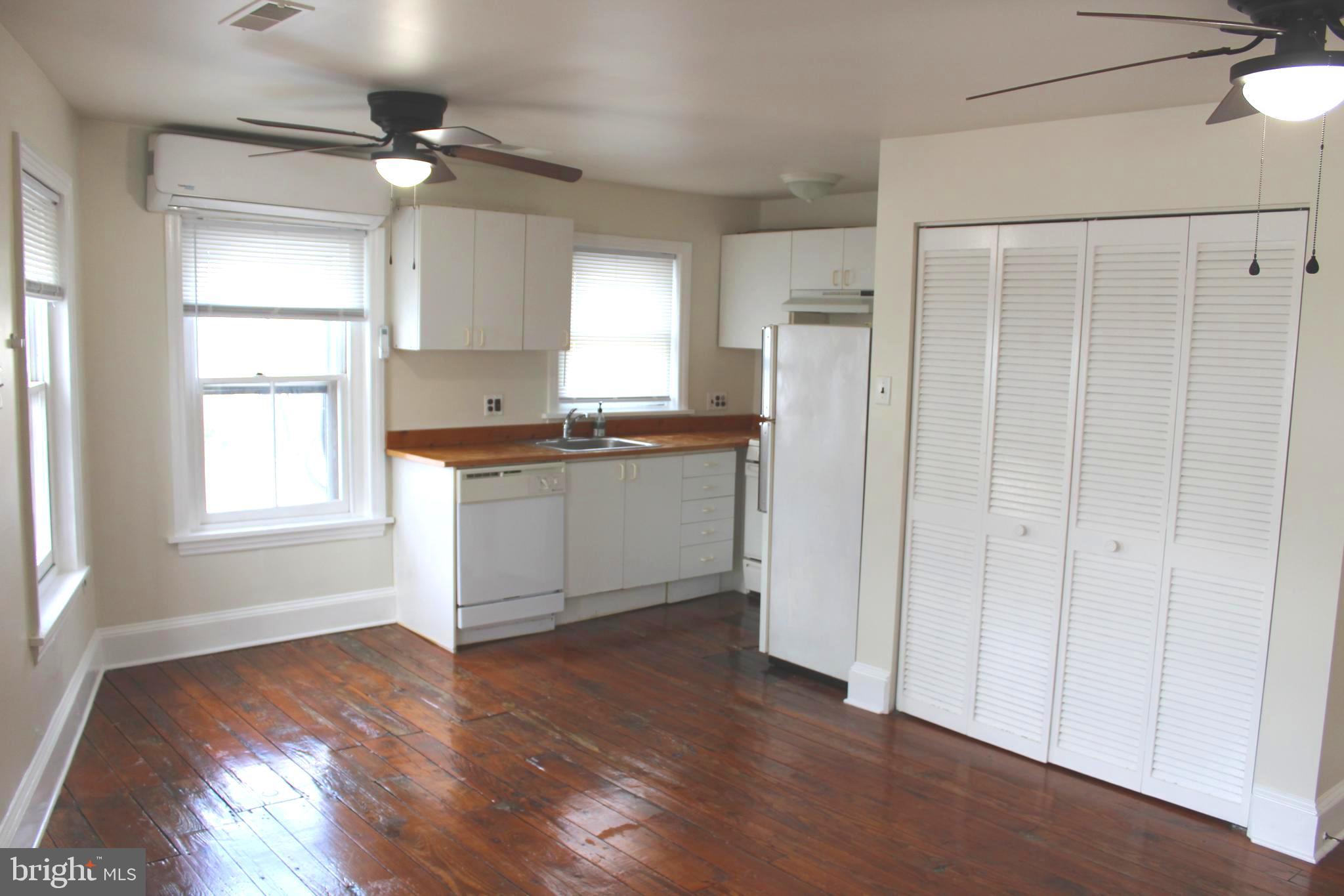 MANAYUNK - Residential Income