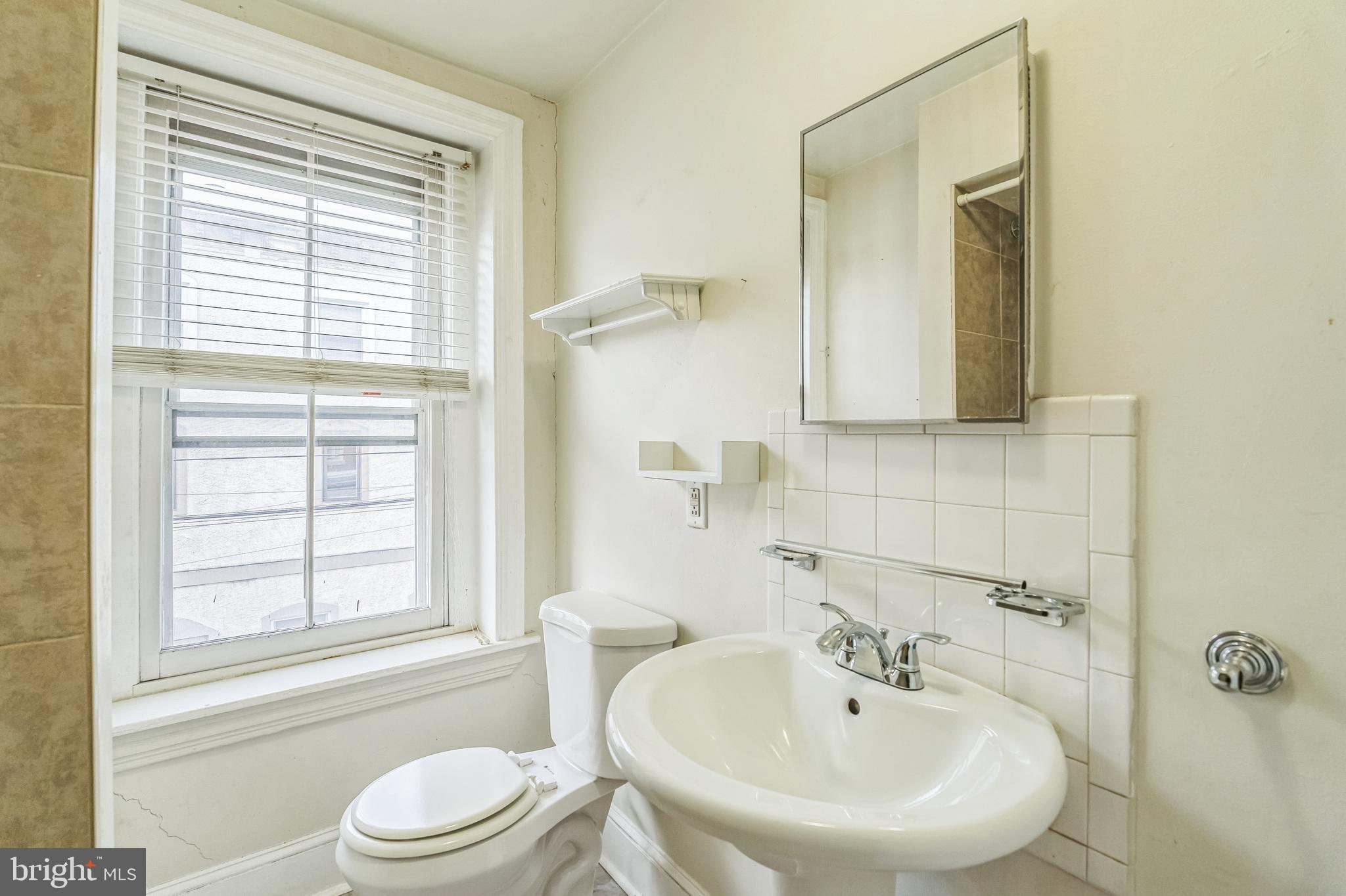MANAYUNK - Residential Income