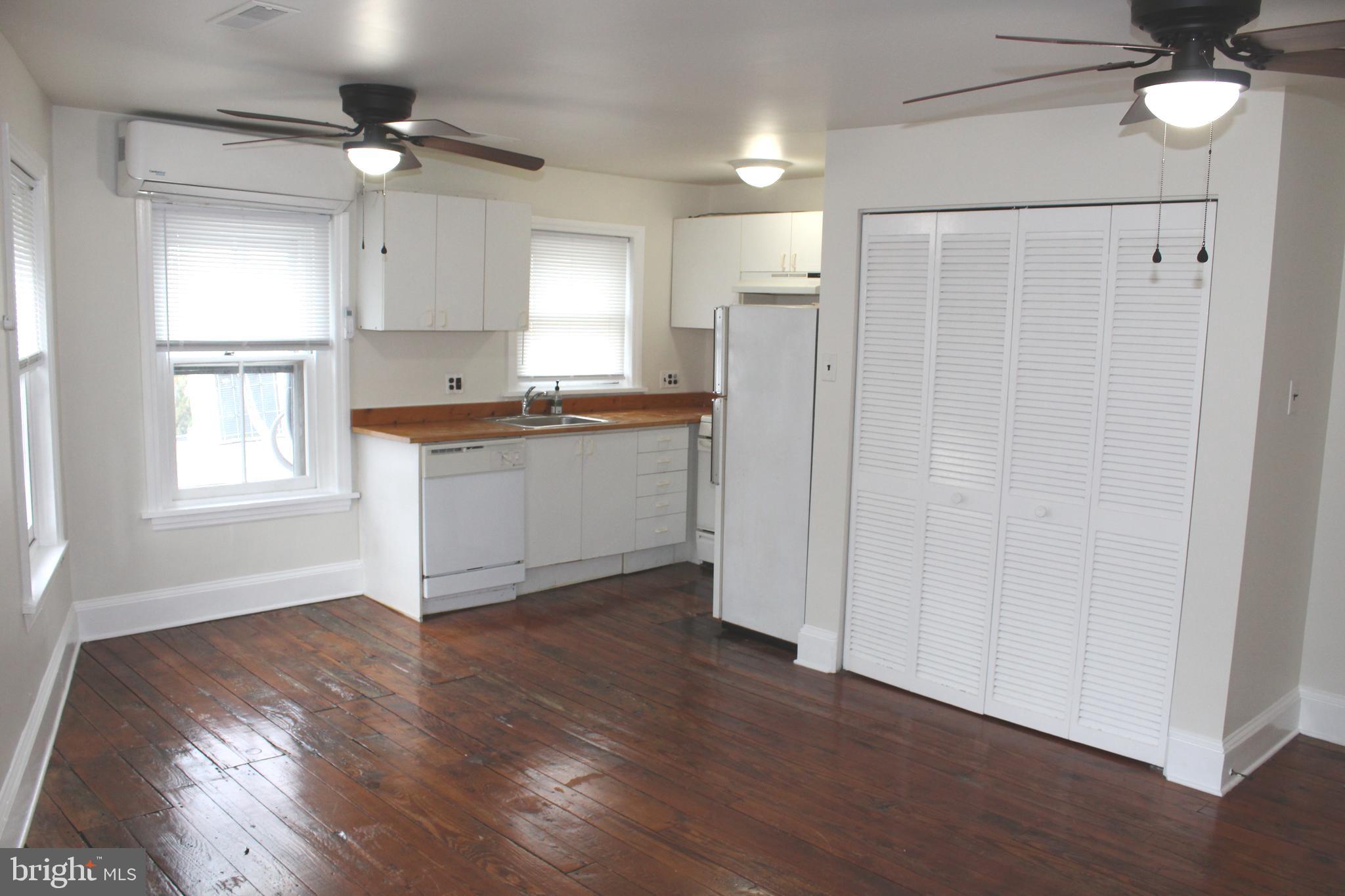 MANAYUNK - Residential Income