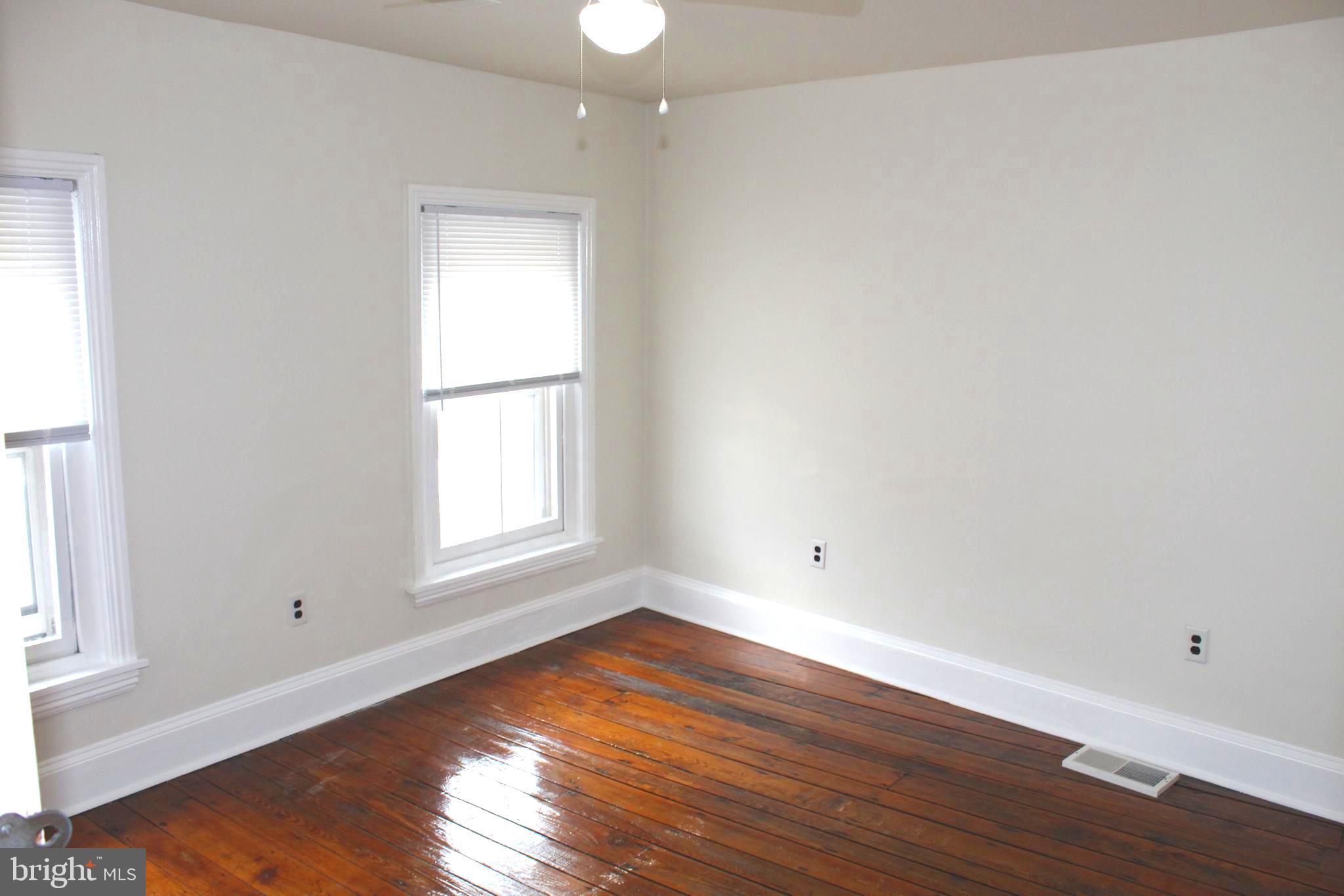 MANAYUNK - Residential Income