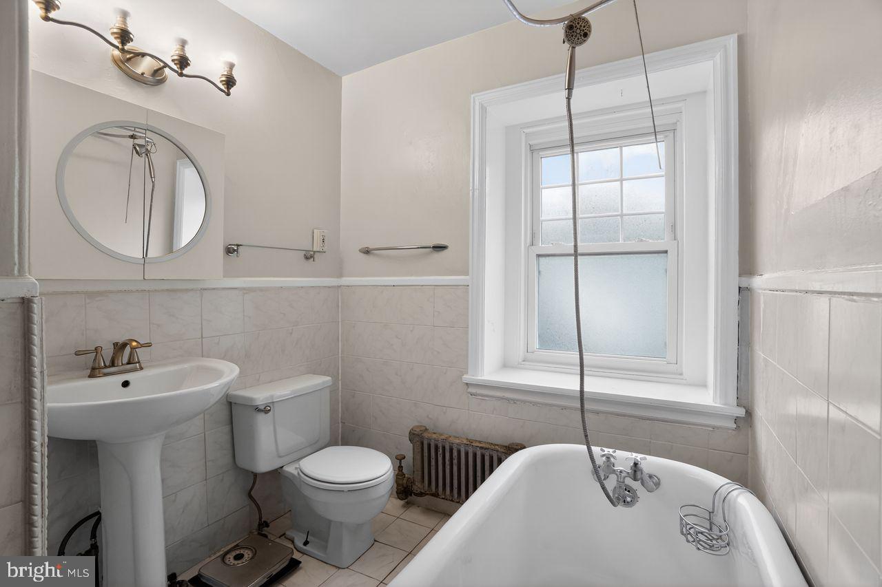 OVERBROOK FARMS - Residential