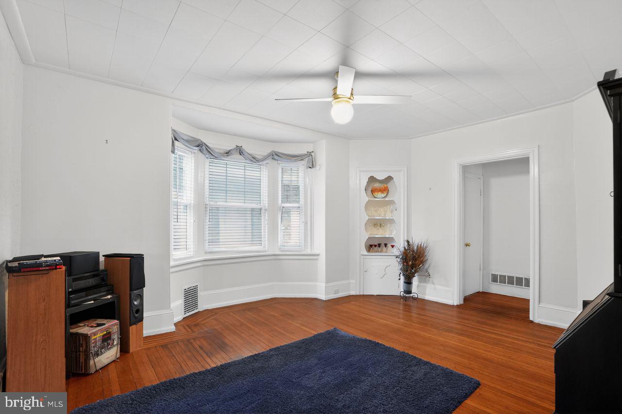 OVERBROOK FARMS - Residential