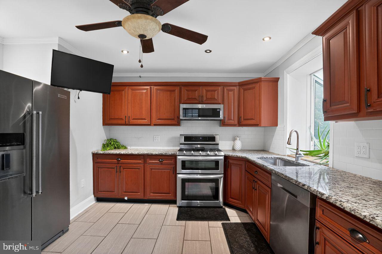 OVERBROOK FARMS - Residential