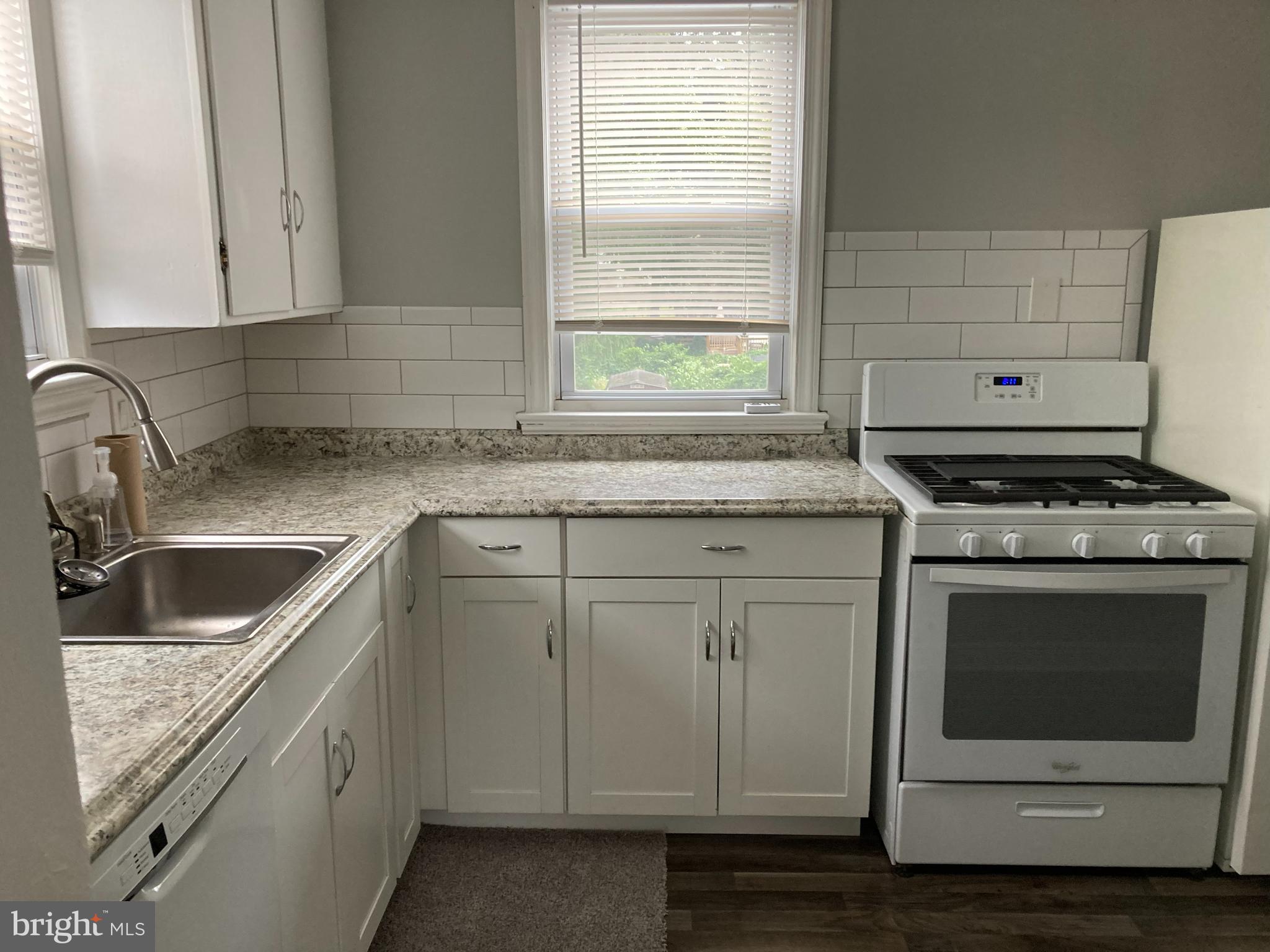 254 WYOMING AVENUE B