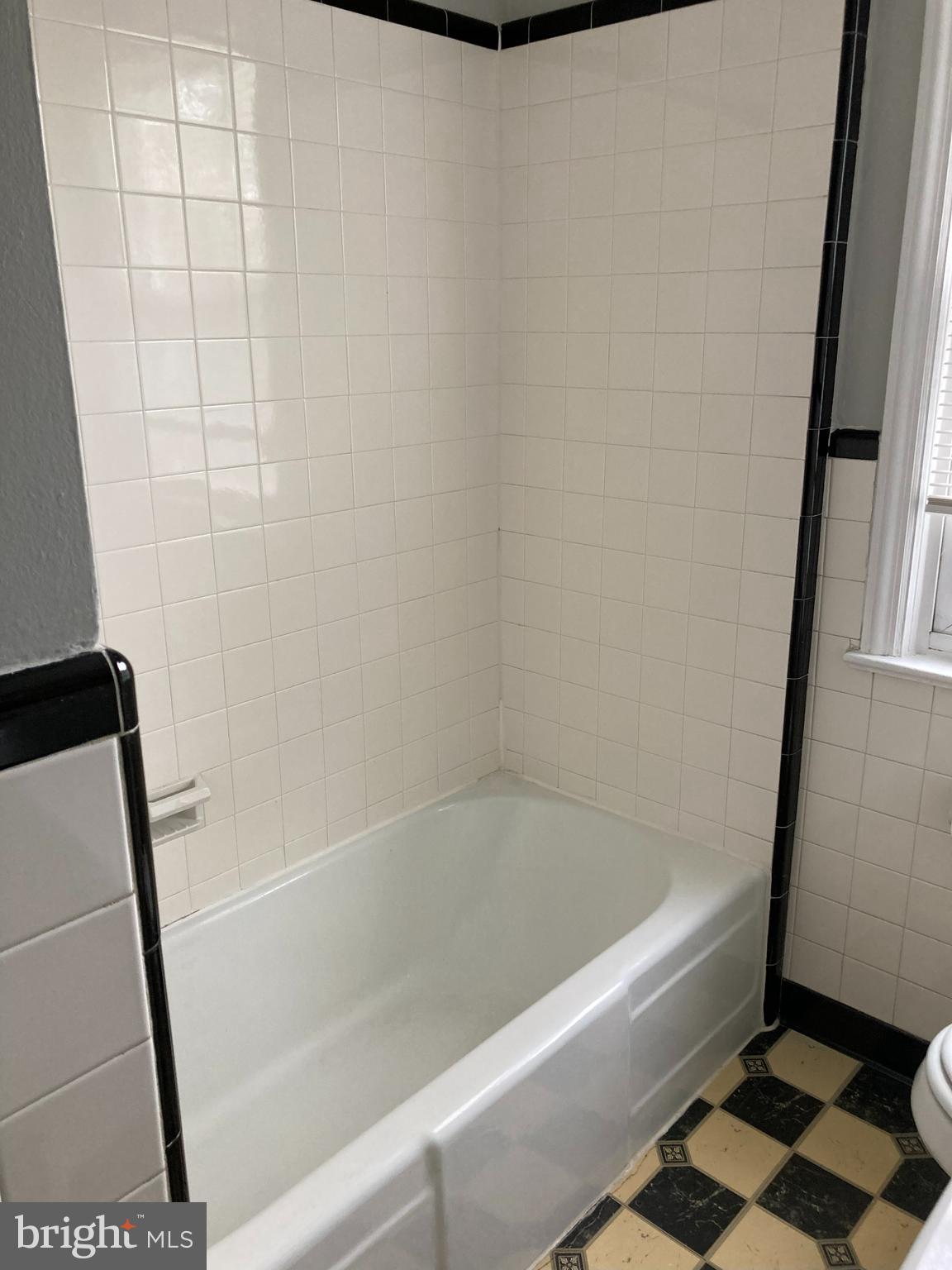 254 WYOMING AVENUE B