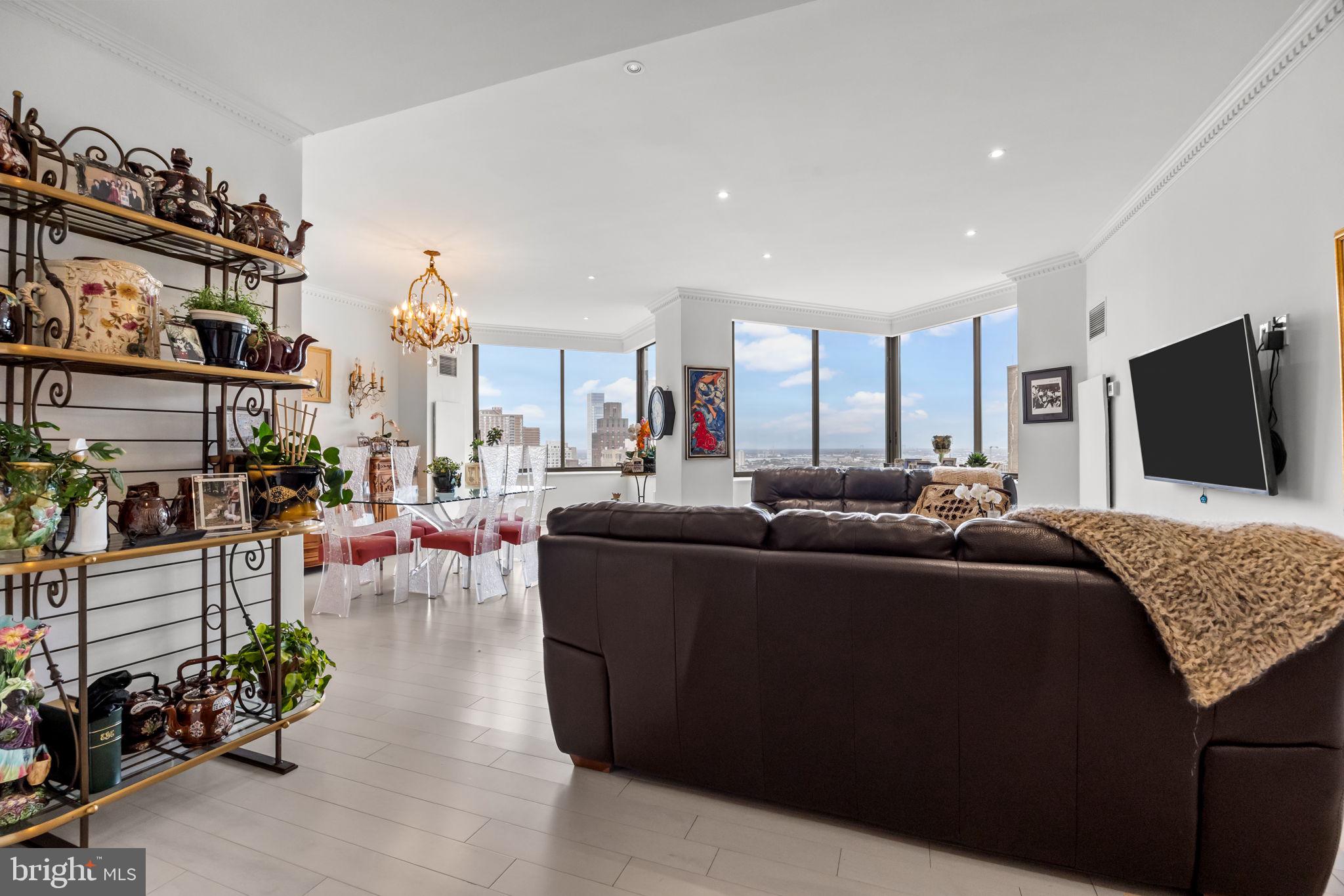 RITTENHOUSE SQUARE - Residential