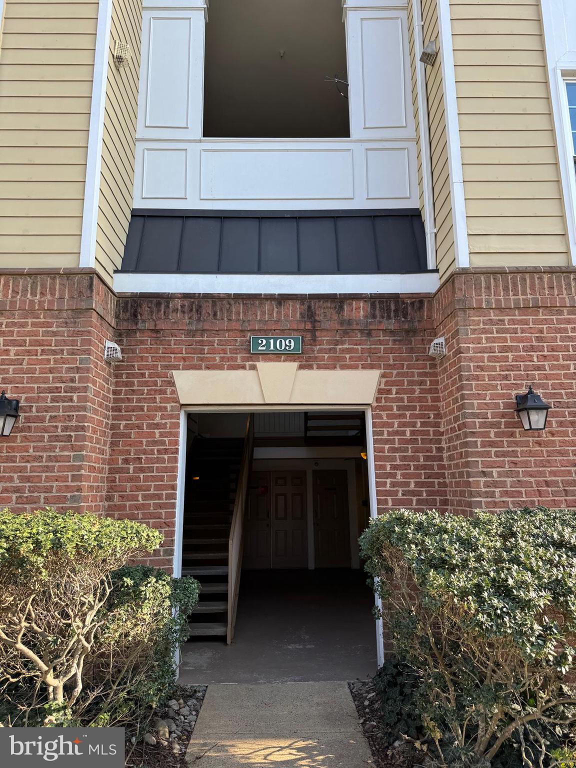 2109 HIGHCOURT LANE 203