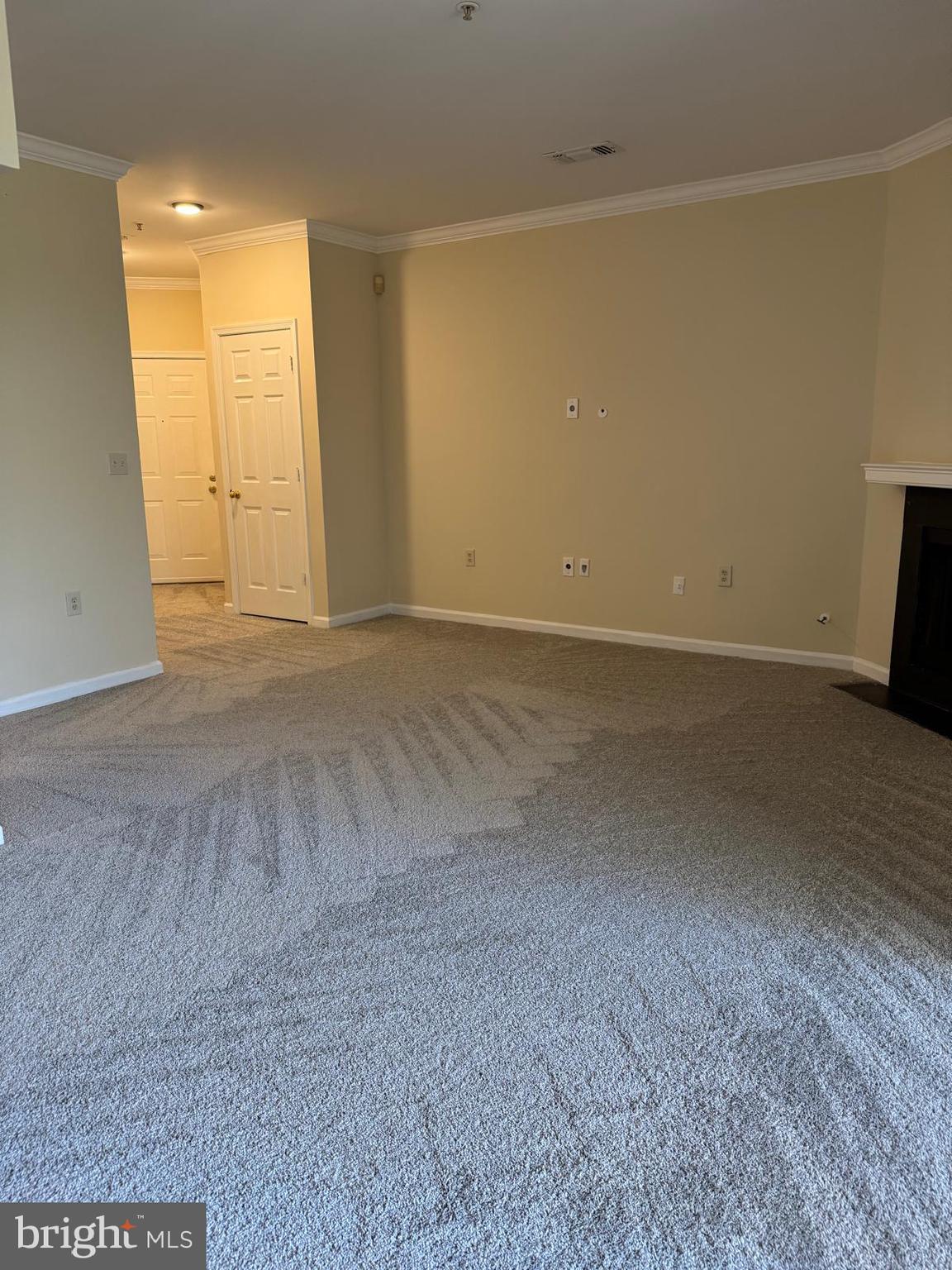 2109 HIGHCOURT LANE 203