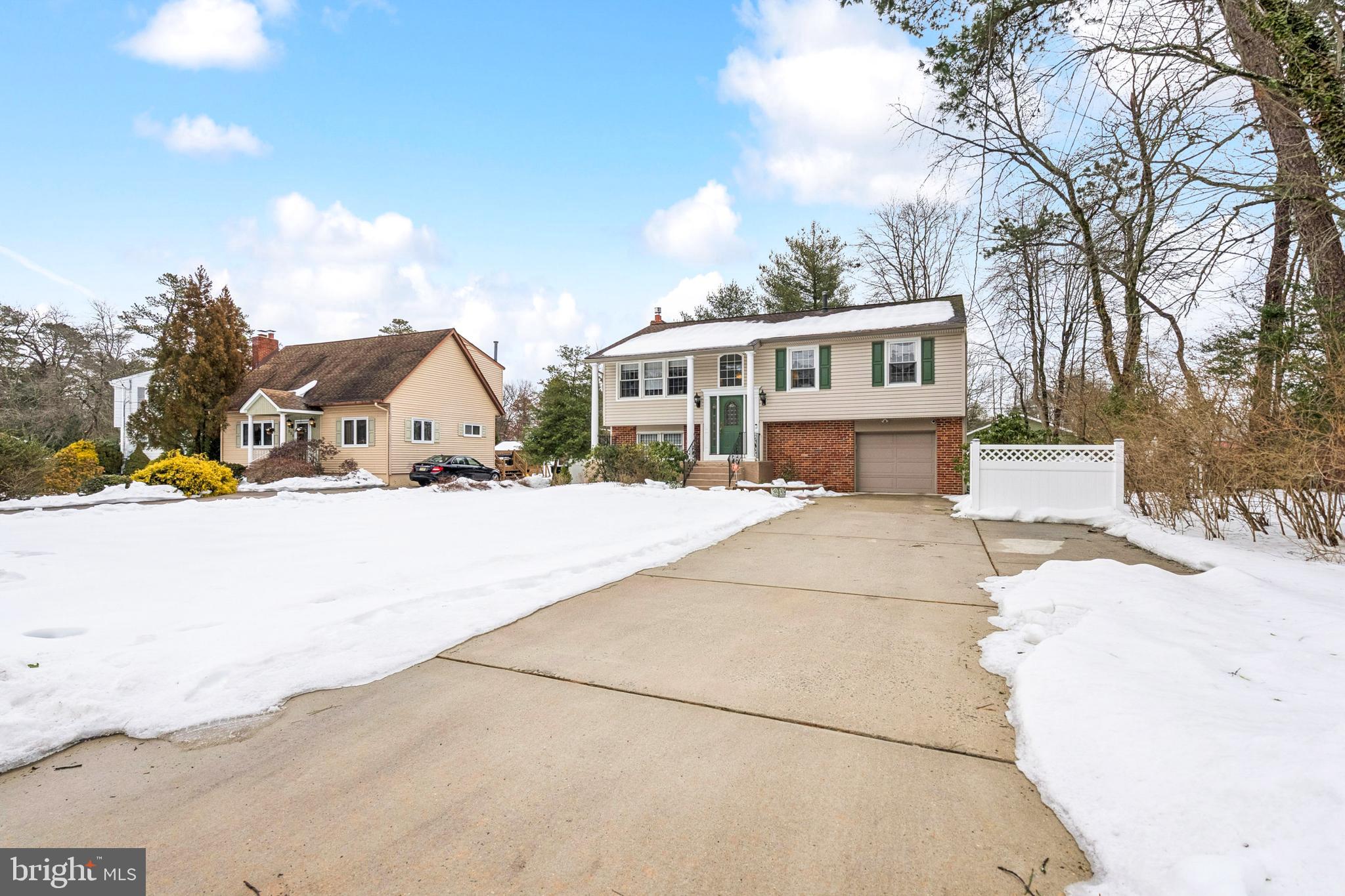 LAKE PINE - Residential