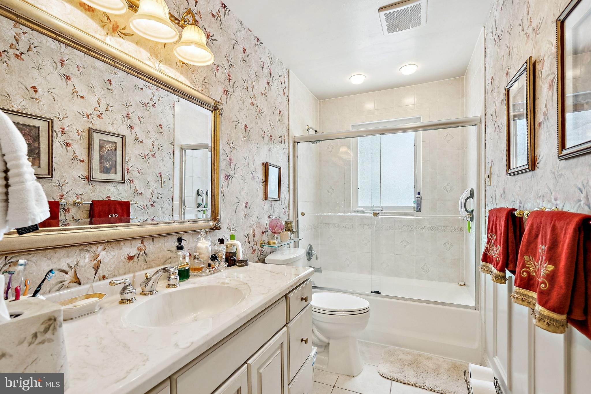 LAKE PINE - Residential